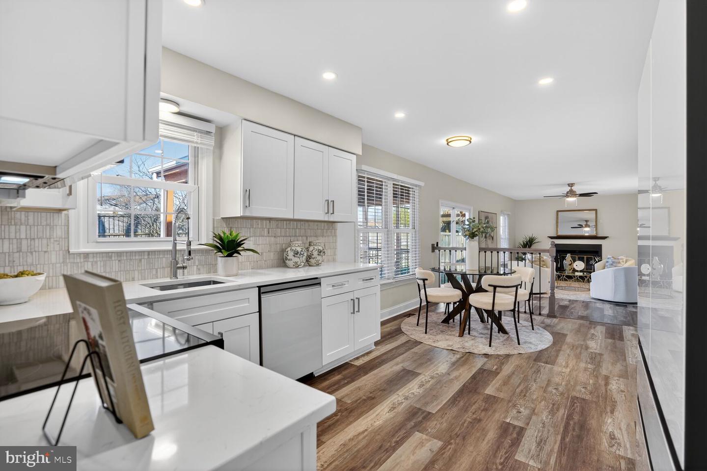 5502 BUGGY WHIP DR, CENTREVILLE, Virginia 20120, 4 Bedrooms Bedrooms, ,2 BathroomsBathrooms,Residential,For sale,5502 BUGGY WHIP DR,VAFX2287050 MLS # VAFX2287050