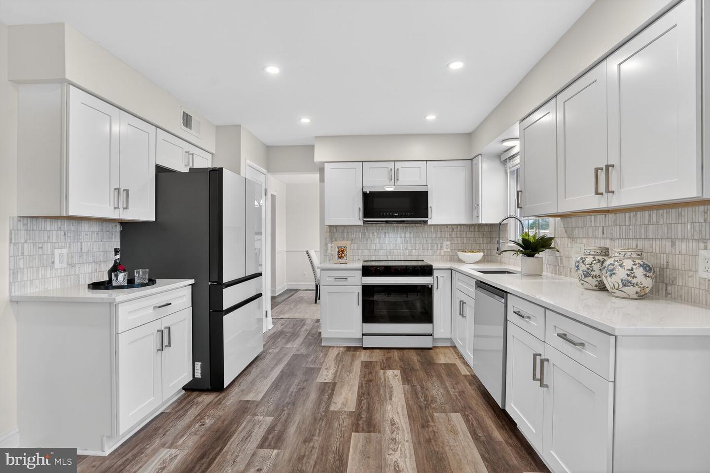 5502 BUGGY WHIP DR, CENTREVILLE, Virginia 20120, 4 Bedrooms Bedrooms, ,2 BathroomsBathrooms,Residential,For sale,5502 BUGGY WHIP DR,VAFX2287050 MLS # VAFX2287050