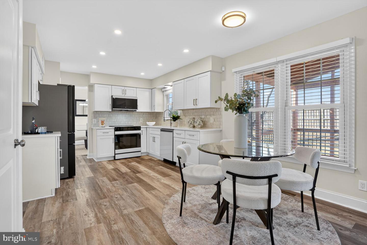 5502 BUGGY WHIP DR, CENTREVILLE, Virginia 20120, 4 Bedrooms Bedrooms, ,2 BathroomsBathrooms,Residential,For sale,5502 BUGGY WHIP DR,VAFX2287050 MLS # VAFX2287050