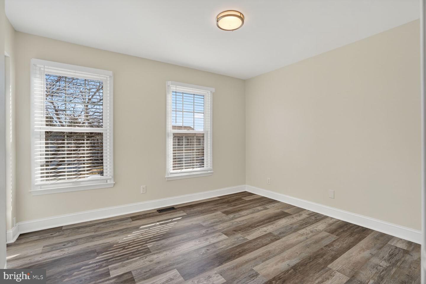 5502 BUGGY WHIP DR, CENTREVILLE, Virginia 20120, 4 Bedrooms Bedrooms, ,2 BathroomsBathrooms,Residential,For sale,5502 BUGGY WHIP DR,VAFX2287050 MLS # VAFX2287050