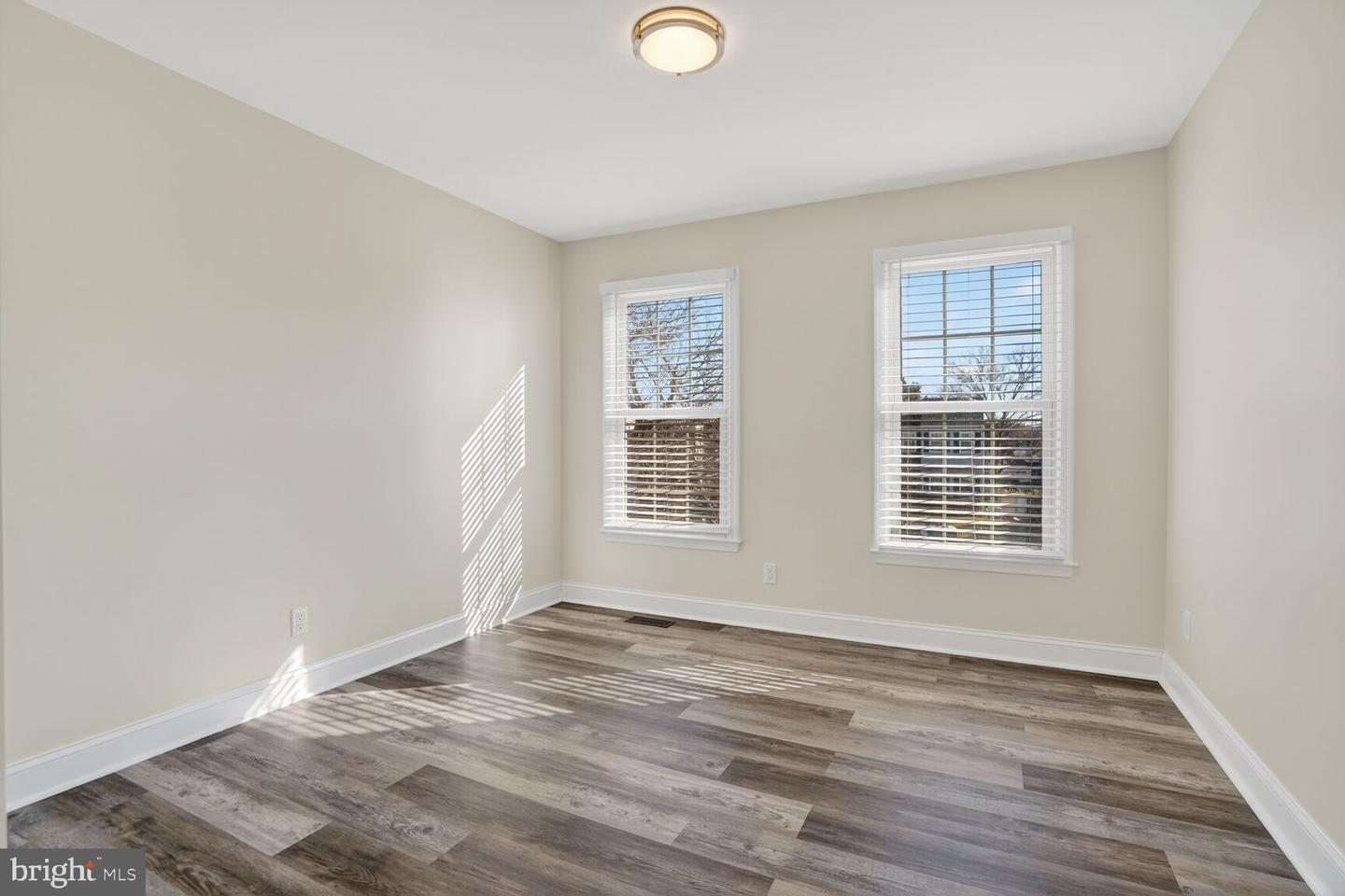 5502 BUGGY WHIP DR, CENTREVILLE, Virginia 20120, 4 Bedrooms Bedrooms, ,2 BathroomsBathrooms,Residential,For sale,5502 BUGGY WHIP DR,VAFX2287050 MLS # VAFX2287050