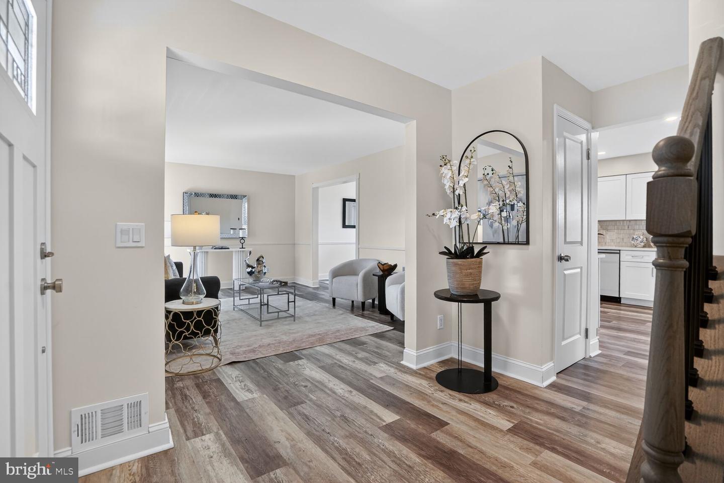 5502 BUGGY WHIP DR, CENTREVILLE, Virginia 20120, 4 Bedrooms Bedrooms, ,2 BathroomsBathrooms,Residential,For sale,5502 BUGGY WHIP DR,VAFX2287050 MLS # VAFX2287050