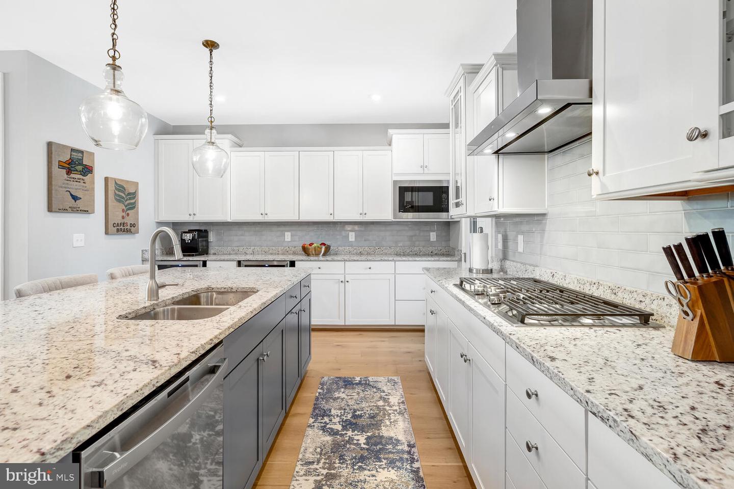 3871 RAINIER DR, FAIRFAX, Virginia 22033, 4 Bedrooms Bedrooms, ,3 BathroomsBathrooms,Residential,For sale,3871 RAINIER DR,VAFX2287154 MLS # VAFX2287154 3871 RAINIER DR, FAIRFAX, Virginia 22033, 4 Bedrooms Bedrooms, ,3 BathroomsBathrooms,Residential,For sale,3871 RAINIER DR,VAFX2287154 MLS # VAFX2287154