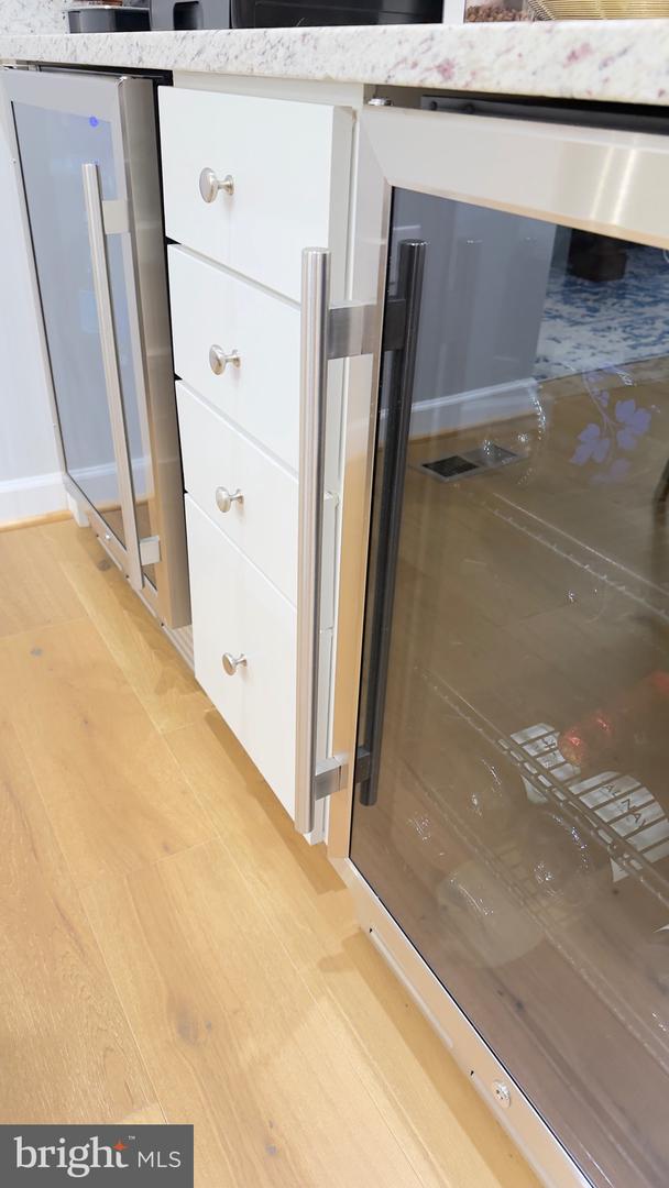 3871 RAINIER DR, FAIRFAX, Virginia 22033, 4 Bedrooms Bedrooms, ,3 BathroomsBathrooms,Residential,For sale,3871 RAINIER DR,VAFX2287154 MLS # VAFX2287154 3871 RAINIER DR, FAIRFAX, Virginia 22033, 4 Bedrooms Bedrooms, ,3 BathroomsBathrooms,Residential,For sale,3871 RAINIER DR,VAFX2287154 MLS # VAFX2287154