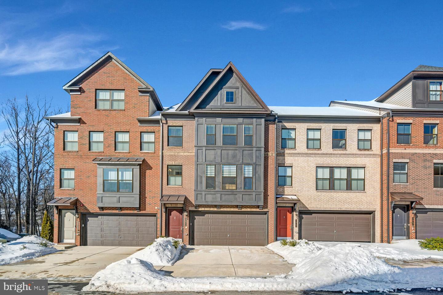 3871 RAINIER DR, FAIRFAX, Virginia 22033, 4 Bedrooms Bedrooms, ,3 BathroomsBathrooms,Residential,For sale,3871 RAINIER DR,VAFX2287154 MLS # VAFX2287154 3871 RAINIER DR, FAIRFAX, Virginia 22033, 4 Bedrooms Bedrooms, ,3 BathroomsBathrooms,Residential,For sale,3871 RAINIER DR,VAFX2287154 MLS # VAFX2287154