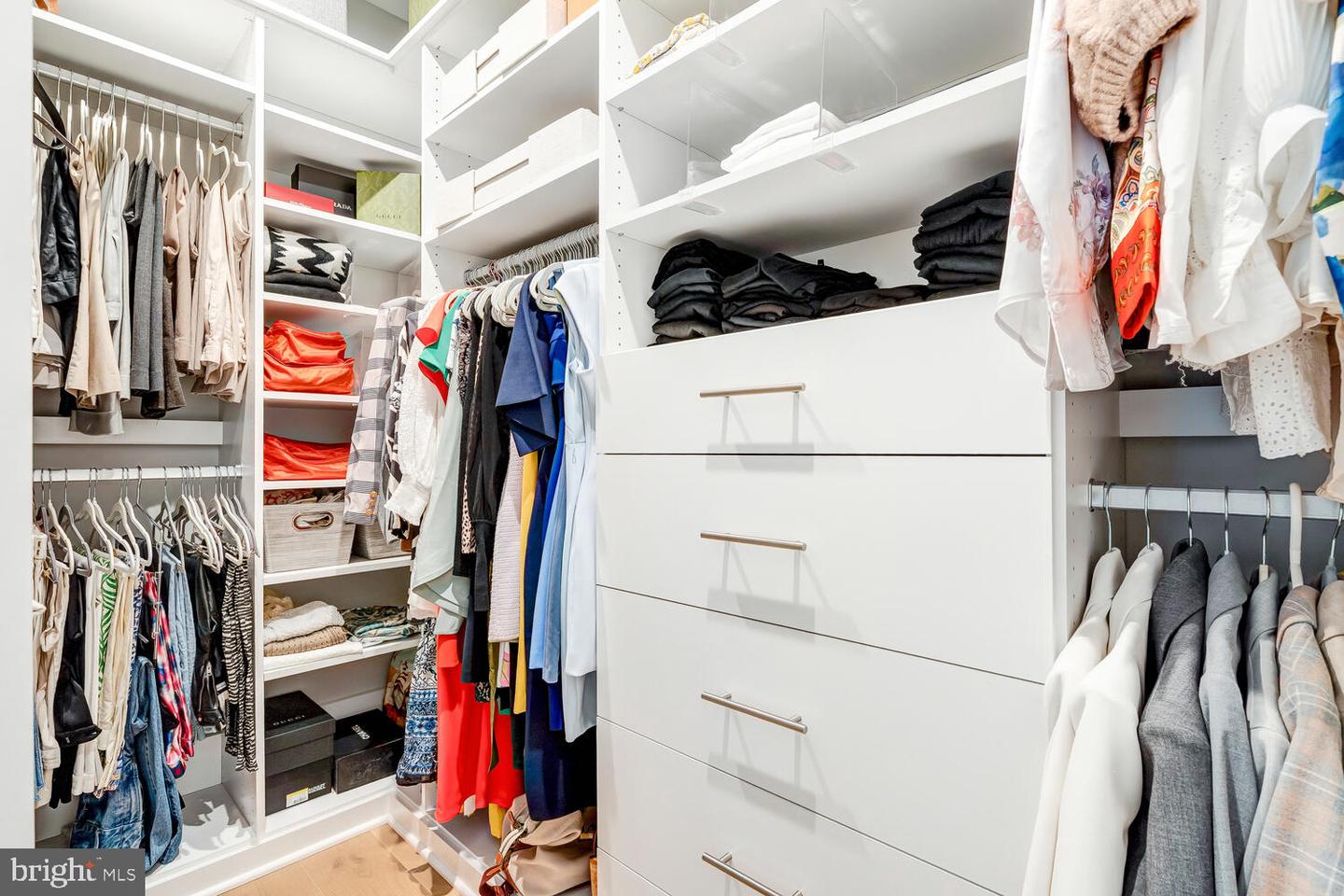 3871 RAINIER DR, FAIRFAX, Virginia 22033, 4 Bedrooms Bedrooms, ,3 BathroomsBathrooms,Residential,For sale,3871 RAINIER DR,VAFX2287154 MLS # VAFX2287154 3871 RAINIER DR, FAIRFAX, Virginia 22033, 4 Bedrooms Bedrooms, ,3 BathroomsBathrooms,Residential,For sale,3871 RAINIER DR,VAFX2287154 MLS # VAFX2287154