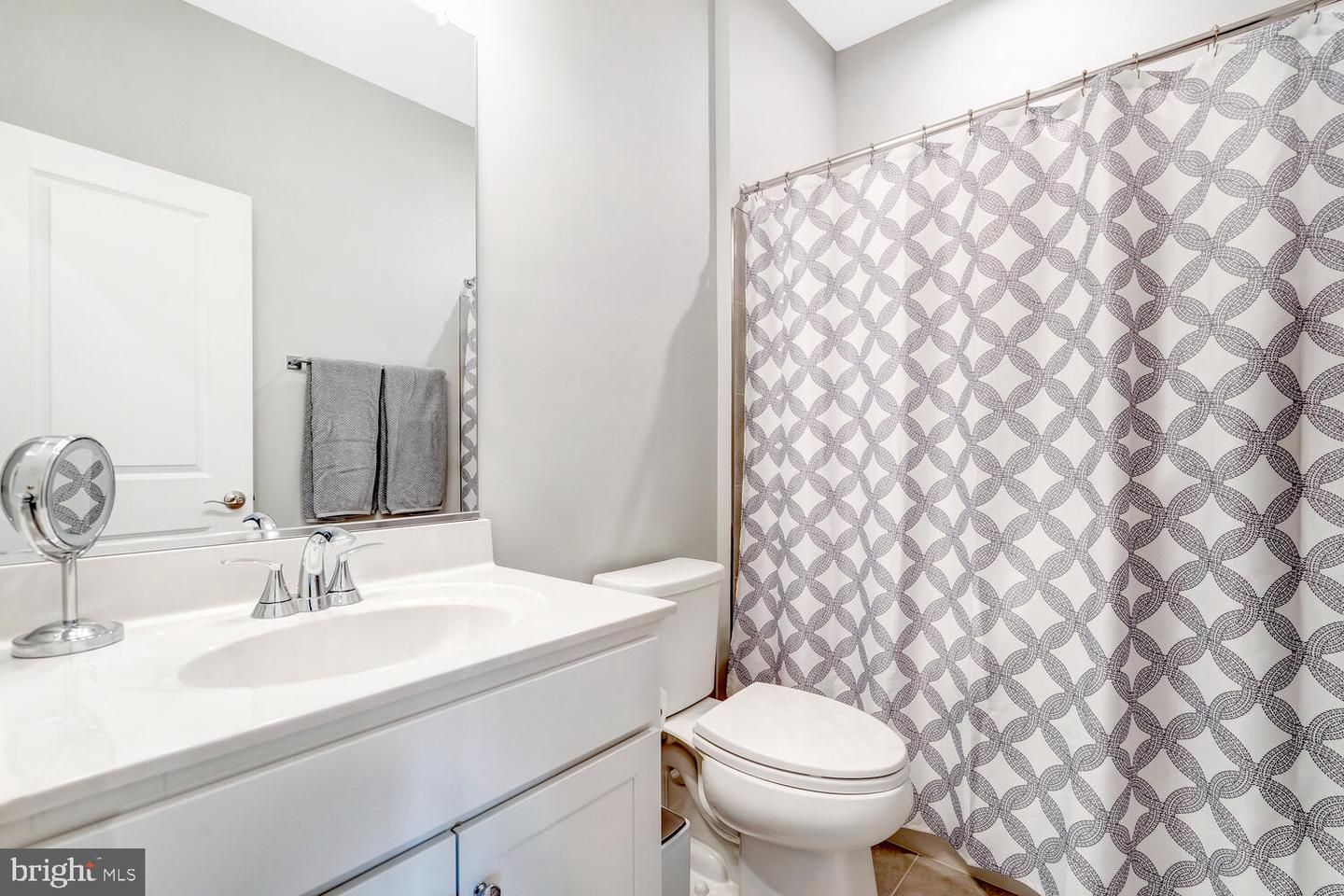 3871 RAINIER DR, FAIRFAX, Virginia 22033, 4 Bedrooms Bedrooms, ,3 BathroomsBathrooms,Residential,For sale,3871 RAINIER DR,VAFX2287154 MLS # VAFX2287154 3871 RAINIER DR, FAIRFAX, Virginia 22033, 4 Bedrooms Bedrooms, ,3 BathroomsBathrooms,Residential,For sale,3871 RAINIER DR,VAFX2287154 MLS # VAFX2287154