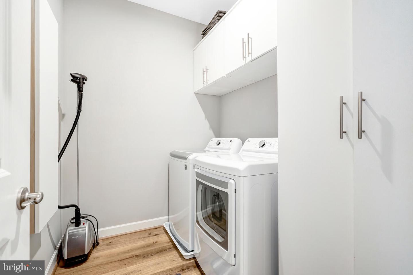 3871 RAINIER DR, FAIRFAX, Virginia 22033, 4 Bedrooms Bedrooms, ,3 BathroomsBathrooms,Residential,For sale,3871 RAINIER DR,VAFX2287154 MLS # VAFX2287154 3871 RAINIER DR, FAIRFAX, Virginia 22033, 4 Bedrooms Bedrooms, ,3 BathroomsBathrooms,Residential,For sale,3871 RAINIER DR,VAFX2287154 MLS # VAFX2287154