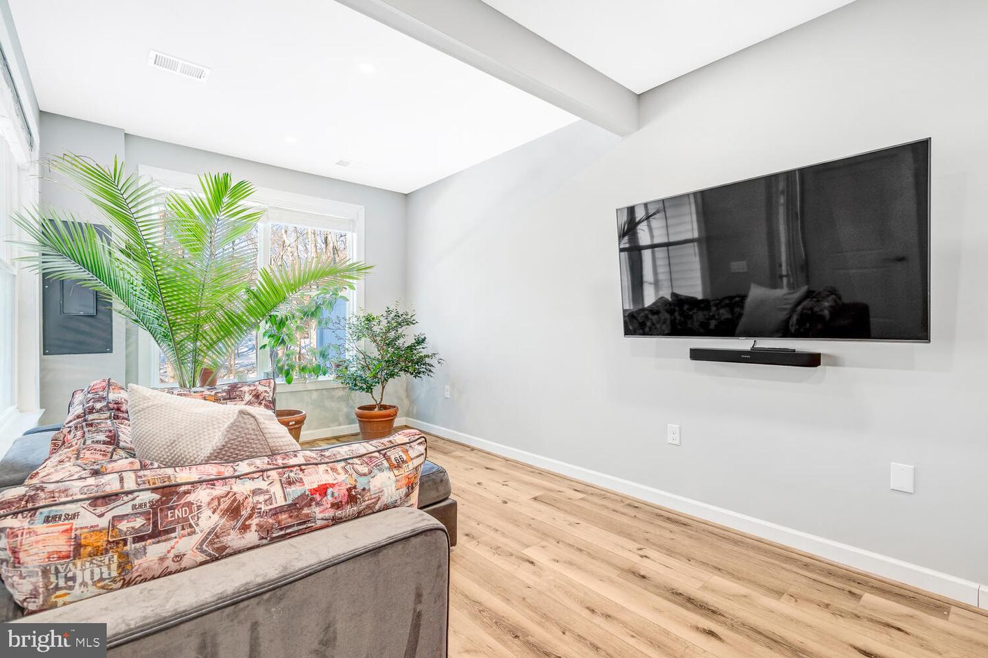 3871 RAINIER DR, FAIRFAX, Virginia 22033, 4 Bedrooms Bedrooms, ,3 BathroomsBathrooms,Residential,For sale,3871 RAINIER DR,VAFX2287154 MLS # VAFX2287154 3871 RAINIER DR, FAIRFAX, Virginia 22033, 4 Bedrooms Bedrooms, ,3 BathroomsBathrooms,Residential,For sale,3871 RAINIER DR,VAFX2287154 MLS # VAFX2287154