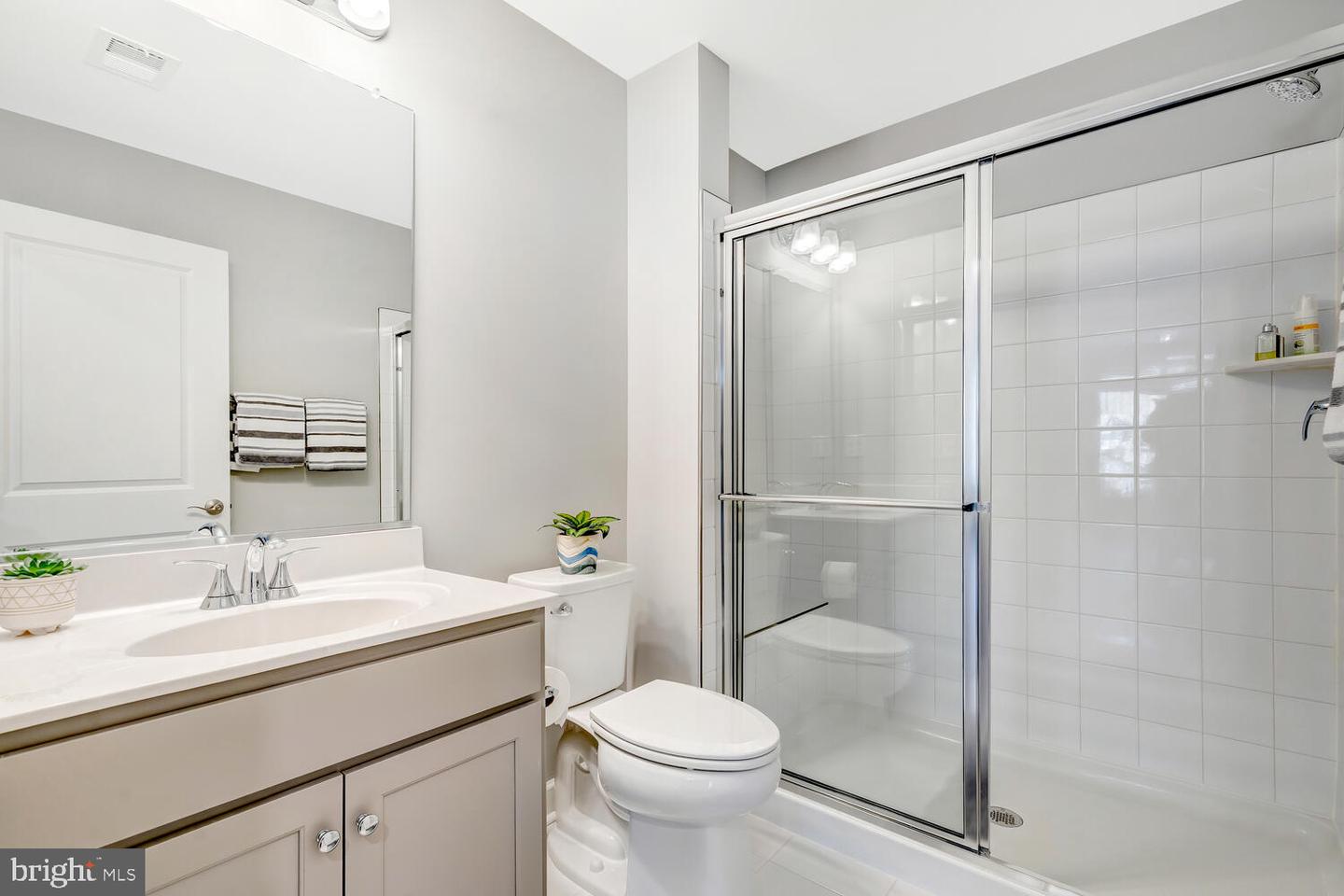 3871 RAINIER DR, FAIRFAX, Virginia 22033, 4 Bedrooms Bedrooms, ,3 BathroomsBathrooms,Residential,For sale,3871 RAINIER DR,VAFX2287154 MLS # VAFX2287154 3871 RAINIER DR, FAIRFAX, Virginia 22033, 4 Bedrooms Bedrooms, ,3 BathroomsBathrooms,Residential,For sale,3871 RAINIER DR,VAFX2287154 MLS # VAFX2287154