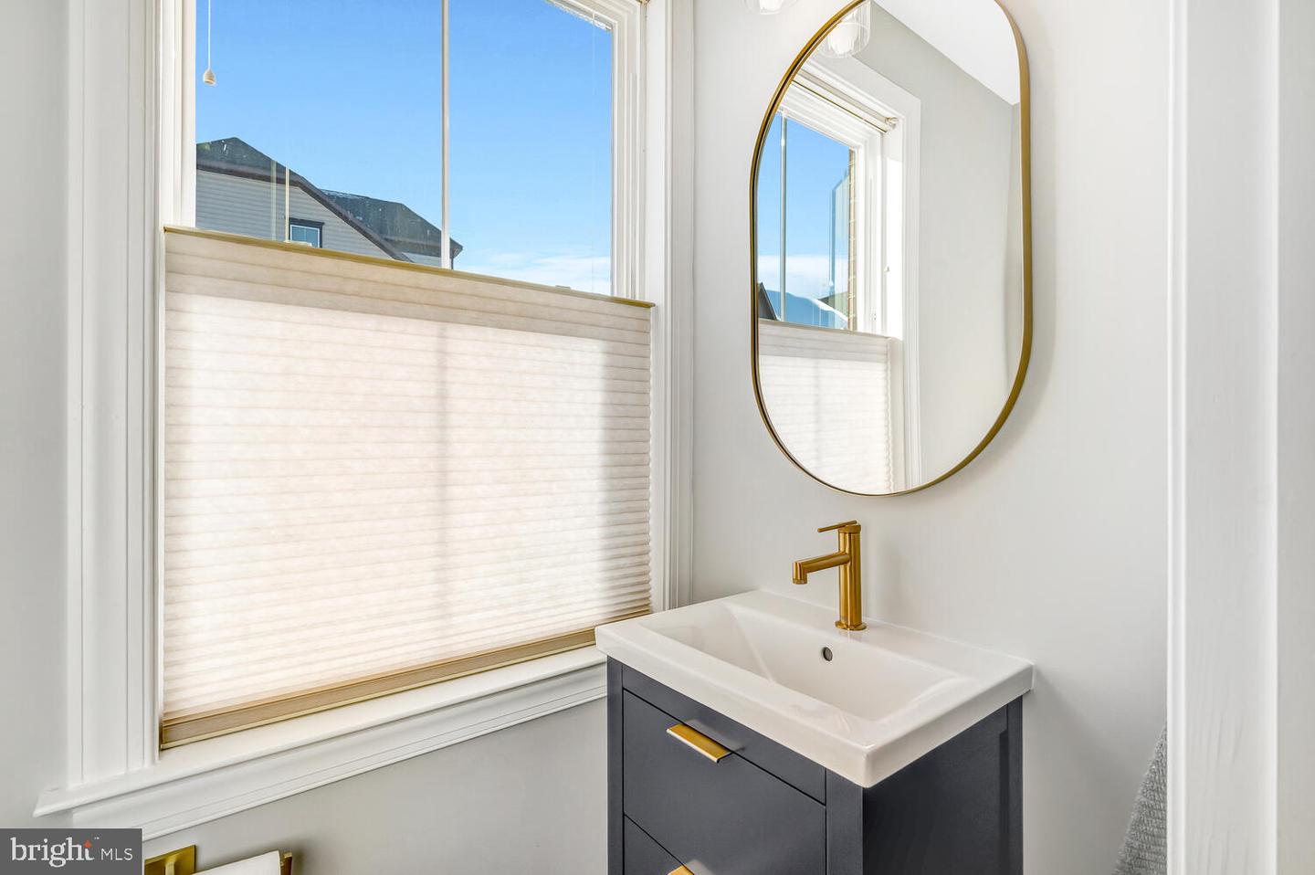 3871 RAINIER DR, FAIRFAX, Virginia 22033, 4 Bedrooms Bedrooms, ,3 BathroomsBathrooms,Residential,For sale,3871 RAINIER DR,VAFX2287154 MLS # VAFX2287154 3871 RAINIER DR, FAIRFAX, Virginia 22033, 4 Bedrooms Bedrooms, ,3 BathroomsBathrooms,Residential,For sale,3871 RAINIER DR,VAFX2287154 MLS # VAFX2287154