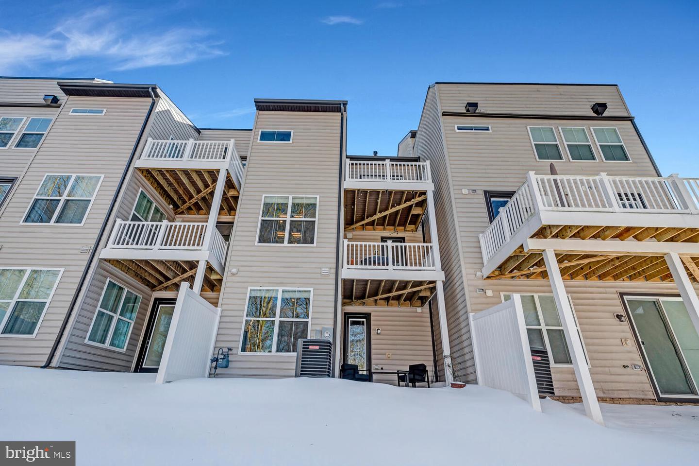 3871 RAINIER DR, FAIRFAX, Virginia 22033, 4 Bedrooms Bedrooms, ,3 BathroomsBathrooms,Residential,For sale,3871 RAINIER DR,VAFX2287154 MLS # VAFX2287154 3871 RAINIER DR, FAIRFAX, Virginia 22033, 4 Bedrooms Bedrooms, ,3 BathroomsBathrooms,Residential,For sale,3871 RAINIER DR,VAFX2287154 MLS # VAFX2287154