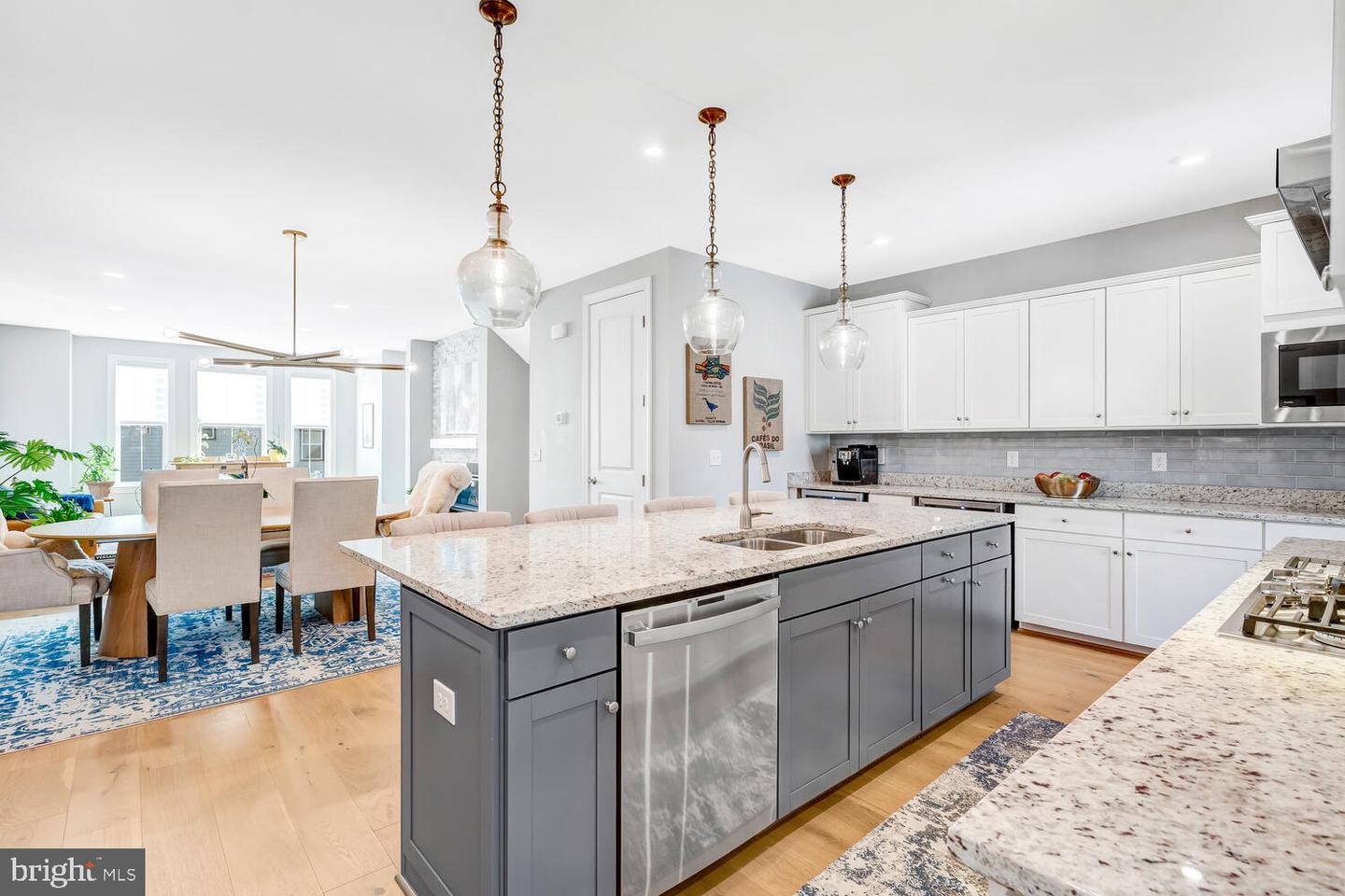 3871 RAINIER DR, FAIRFAX, Virginia 22033, 4 Bedrooms Bedrooms, ,3 BathroomsBathrooms,Residential,For sale,3871 RAINIER DR,VAFX2287154 MLS # VAFX2287154 3871 RAINIER DR, FAIRFAX, Virginia 22033, 4 Bedrooms Bedrooms, ,3 BathroomsBathrooms,Residential,For sale,3871 RAINIER DR,VAFX2287154 MLS # VAFX2287154