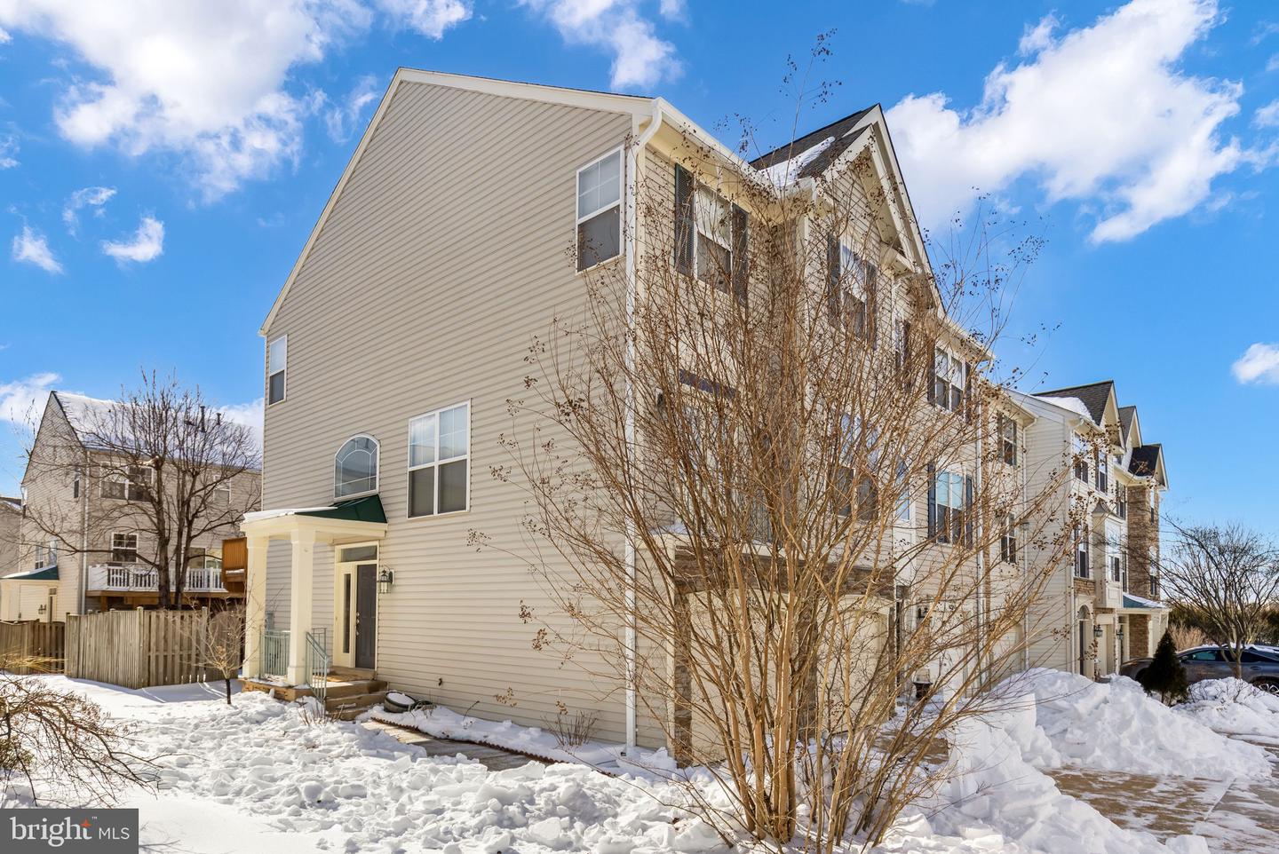 42967 ASTELL ST, CHANTILLY, Virginia 20152, 3 Bedrooms Bedrooms, ,2 BathroomsBathrooms,Residential,For sale,42967 ASTELL ST,VALO2114446 MLS # VALO2114446