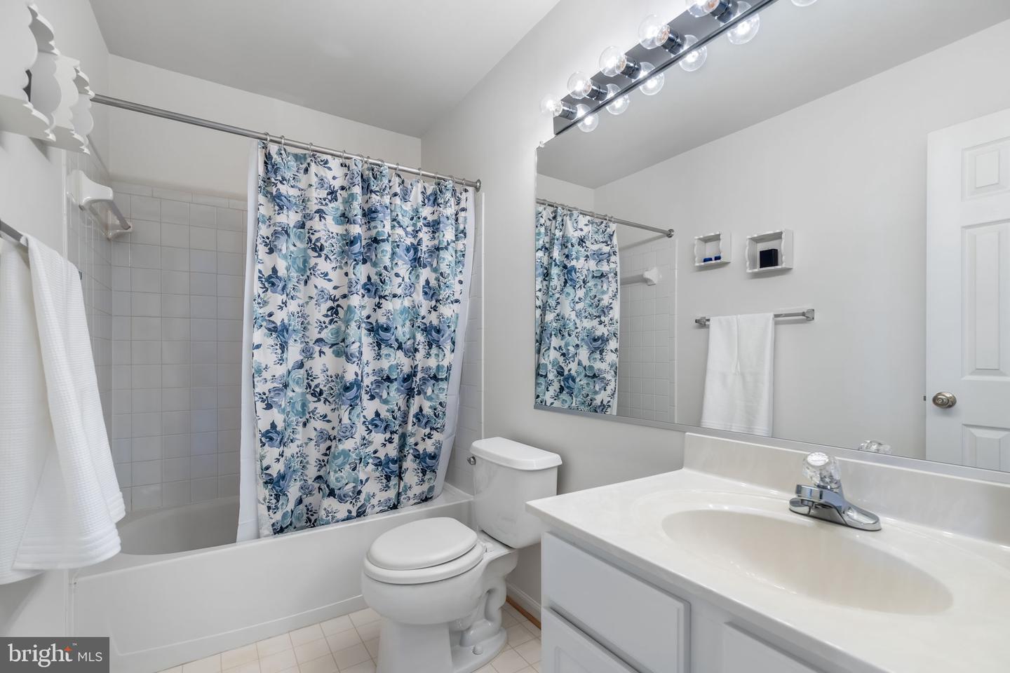 42967 ASTELL ST, CHANTILLY, Virginia 20152, 3 Bedrooms Bedrooms, ,2 BathroomsBathrooms,Residential,For sale,42967 ASTELL ST,VALO2114446 MLS # VALO2114446