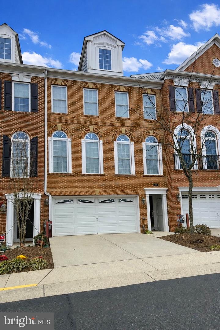 4017 VERRET DR #51, FAIRFAX, Virginia 22030, 3 Bedrooms Bedrooms, ,3 BathroomsBathrooms,Residential,For sale,4017 VERRET DR #51,VAFX2287178 MLS # VAFX2287178