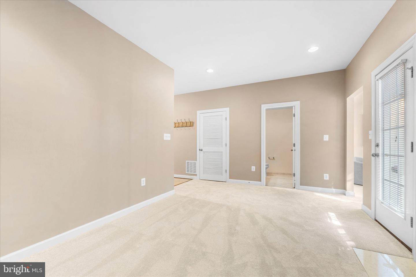 4017 VERRET DR #51, FAIRFAX, Virginia 22030, 3 Bedrooms Bedrooms, ,3 BathroomsBathrooms,Residential,For sale,4017 VERRET DR #51,VAFX2287178 MLS # VAFX2287178