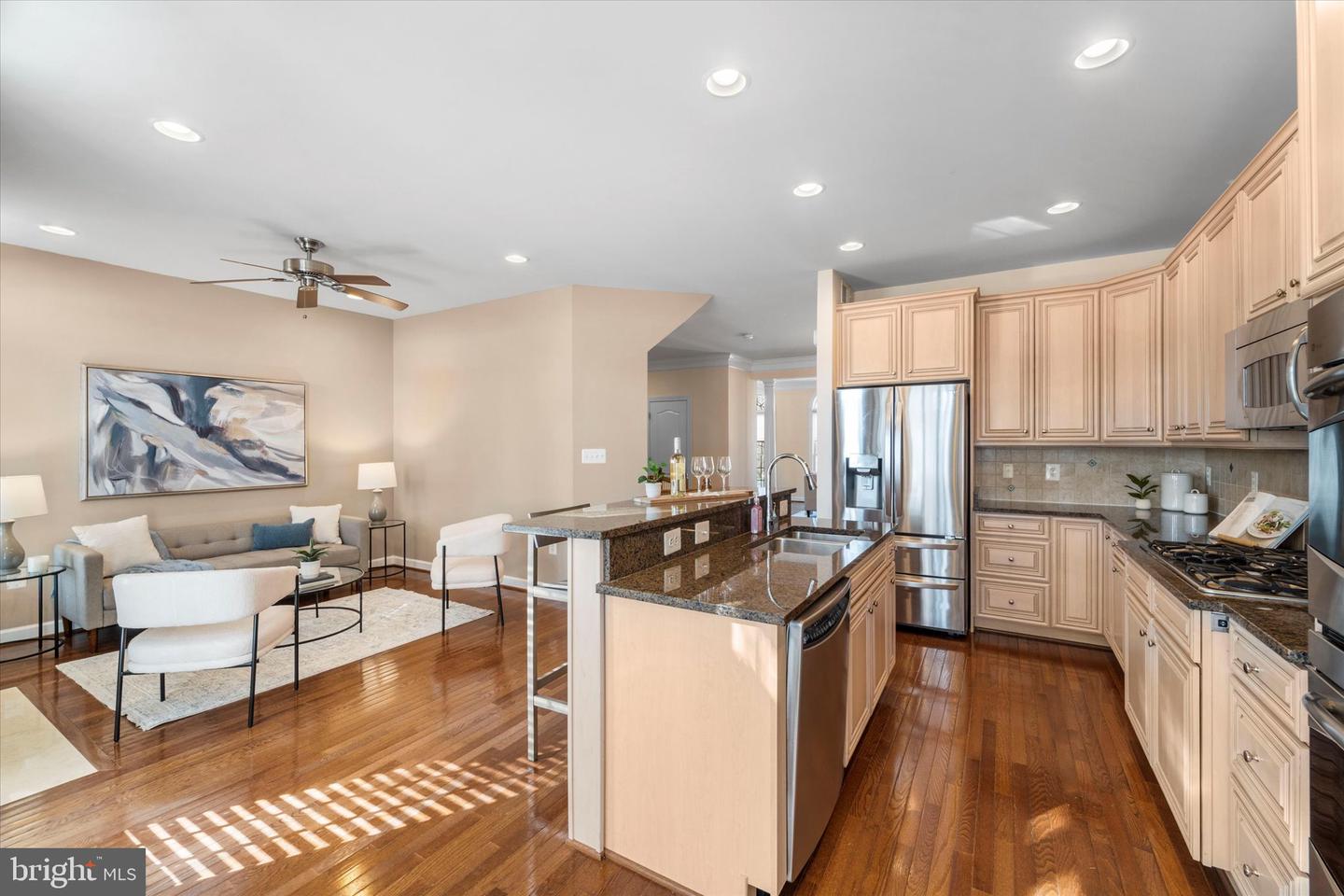 4017 VERRET DR #51, FAIRFAX, Virginia 22030, 3 Bedrooms Bedrooms, ,3 BathroomsBathrooms,Residential,For sale,4017 VERRET DR #51,VAFX2287178 MLS # VAFX2287178