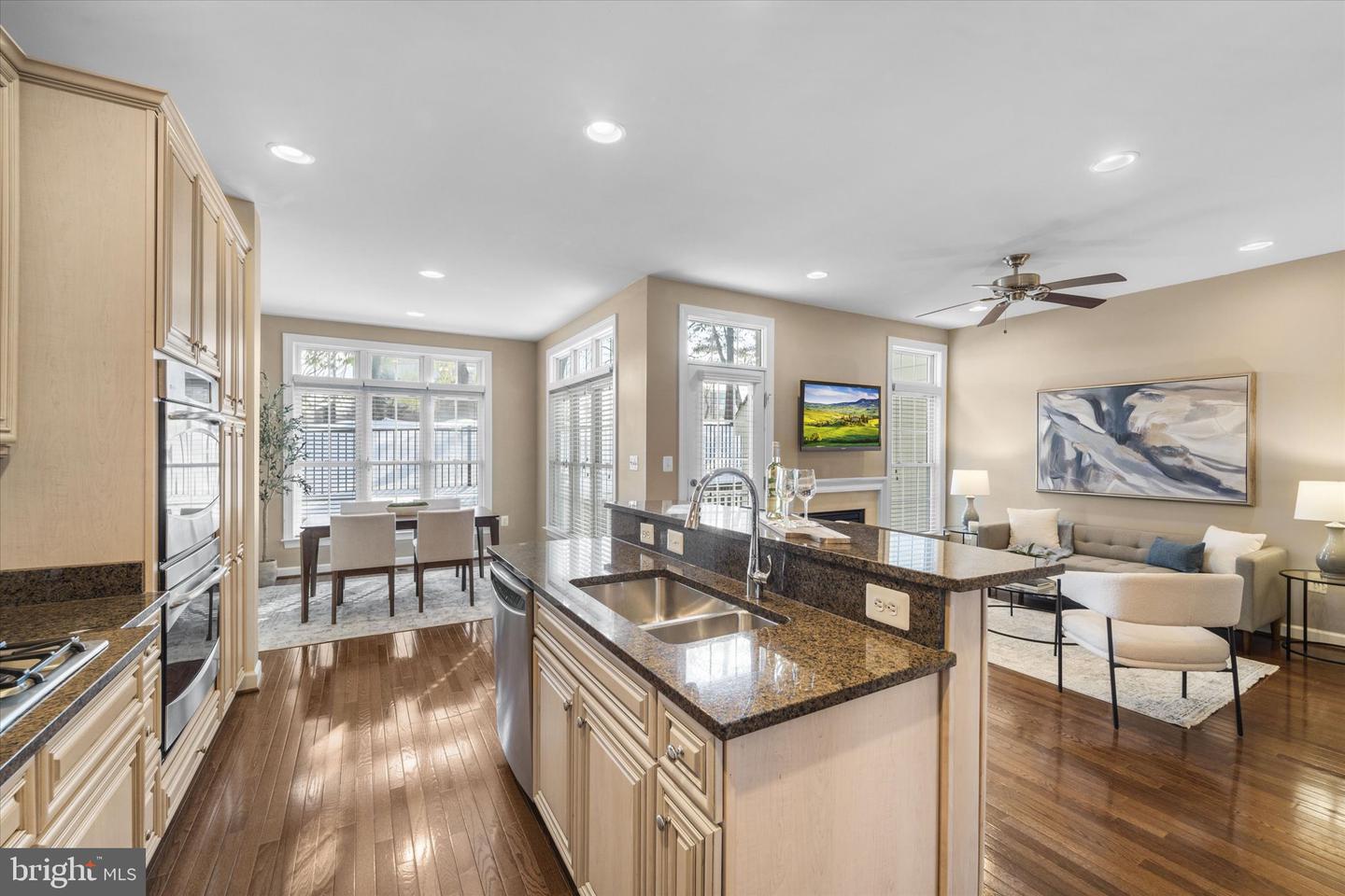 4017 VERRET DR #51, FAIRFAX, Virginia 22030, 3 Bedrooms Bedrooms, ,3 BathroomsBathrooms,Residential,For sale,4017 VERRET DR #51,VAFX2287178 MLS # VAFX2287178