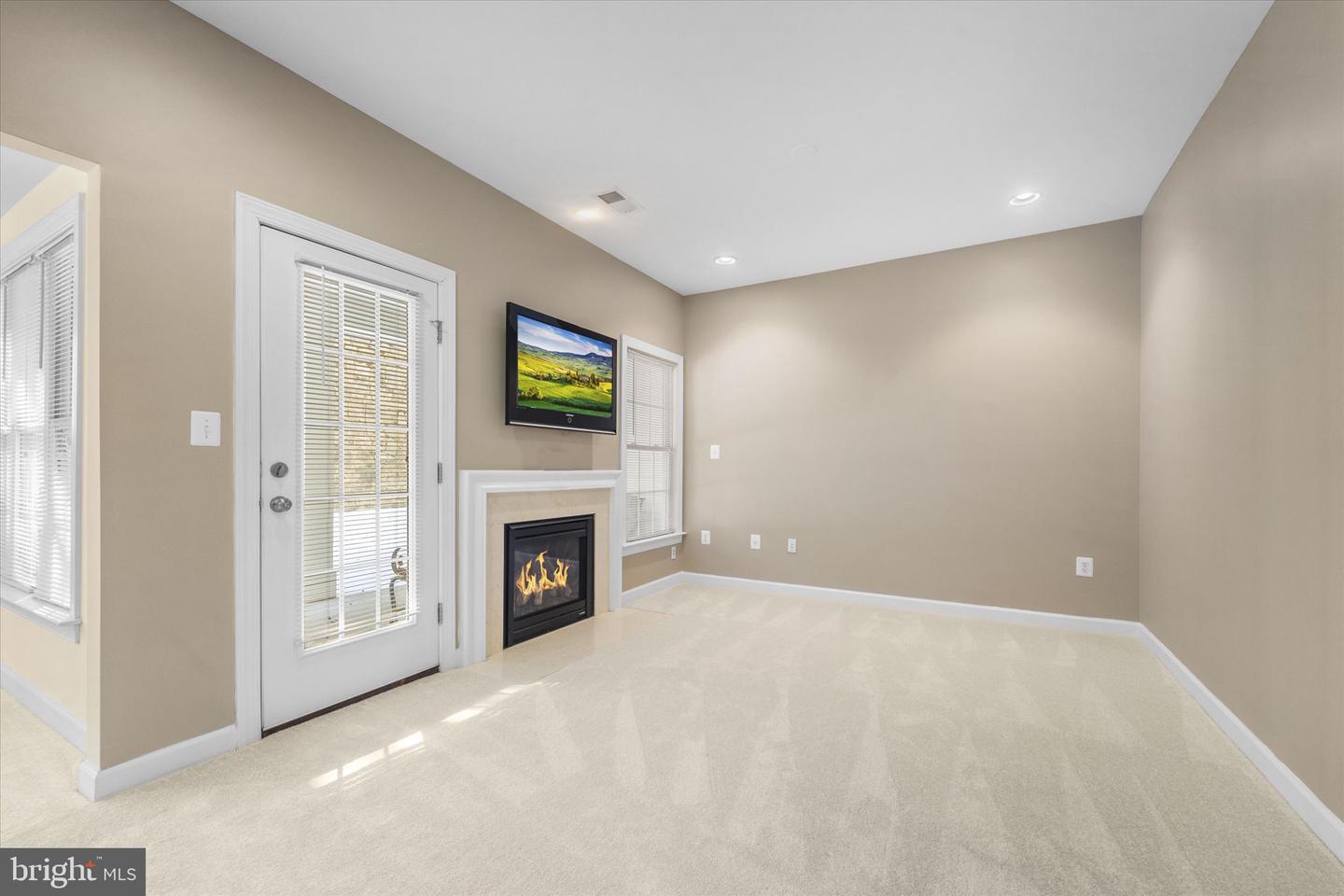 4017 VERRET DR #51, FAIRFAX, Virginia 22030, 3 Bedrooms Bedrooms, ,3 BathroomsBathrooms,Residential,For sale,4017 VERRET DR #51,VAFX2287178 MLS # VAFX2287178