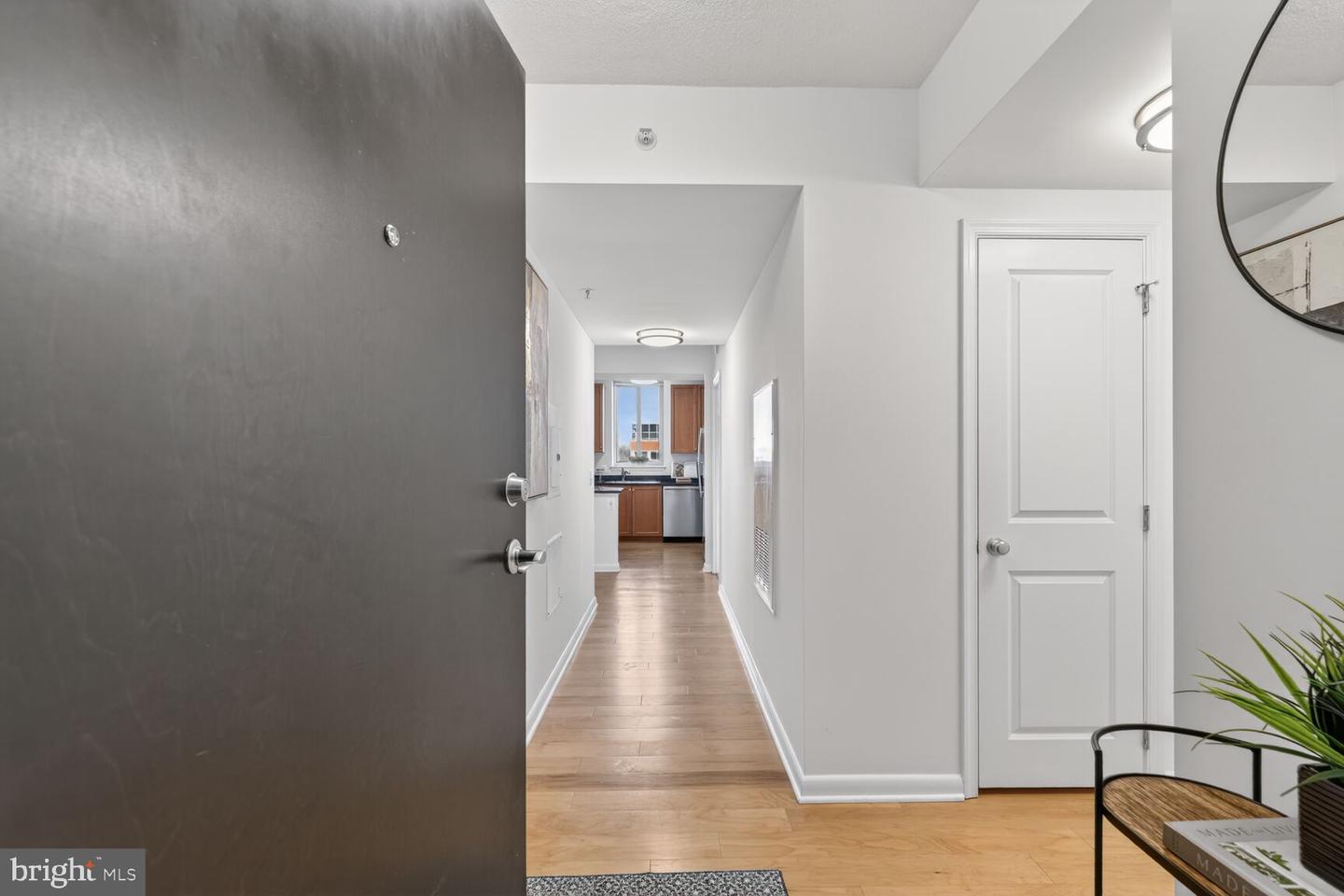 851 N GLEBE RD #817, ARLINGTON, Virginia 22203, 2 Bedrooms Bedrooms, ,2 BathroomsBathrooms,Residential,For sale,851 N GLEBE RD #817,VAAR2068076 MLS # VAAR2068076