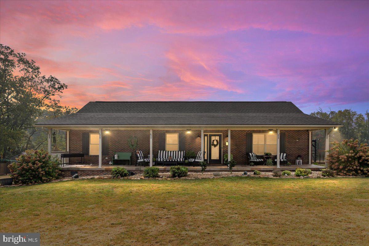 2050 BACK RD, WOODSTOCK, Virginia 22664, 4 Bedrooms Bedrooms, ,3 BathroomsBathrooms,Residential,For sale,2050 BACK RD,VASH2013450 MLS # VASH2013450 2050 BACK RD, WOODSTOCK, Virginia 22664, 4 Bedrooms Bedrooms, ,3 BathroomsBathrooms,Residential,For sale,2050 BACK RD,VASH2013450 MLS # VASH2013450