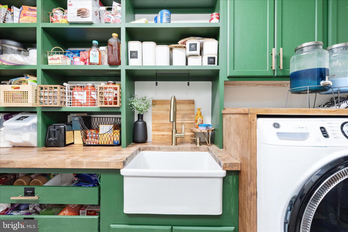 2050 BACK RD, WOODSTOCK, Virginia 22664, 4 Bedrooms Bedrooms, ,3 BathroomsBathrooms,Residential,For sale,2050 BACK RD,VASH2013450 MLS # VASH2013450 2050 BACK RD, WOODSTOCK, Virginia 22664, 4 Bedrooms Bedrooms, ,3 BathroomsBathrooms,Residential,For sale,2050 BACK RD,VASH2013450 MLS # VASH2013450