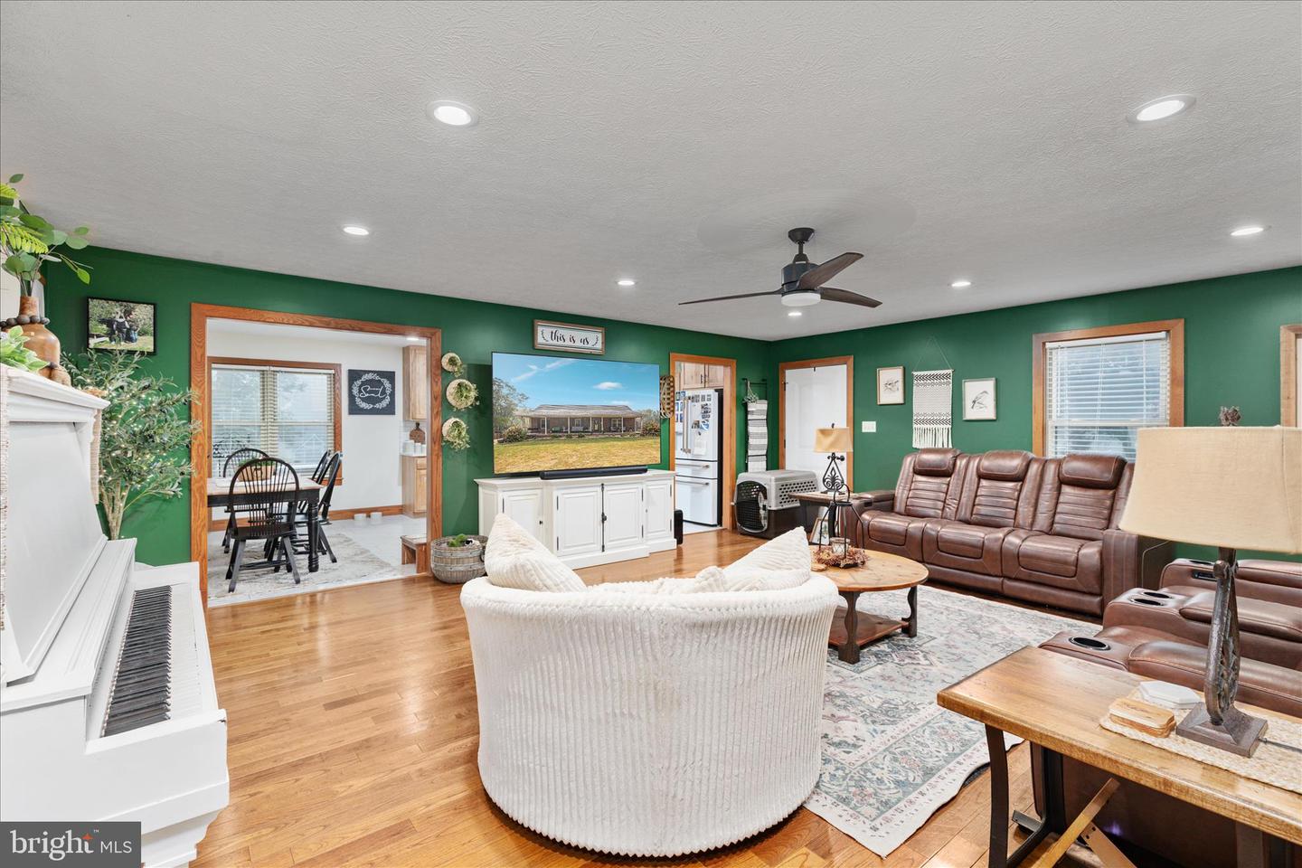 2050 BACK RD, WOODSTOCK, Virginia 22664, 4 Bedrooms Bedrooms, ,3 BathroomsBathrooms,Residential,For sale,2050 BACK RD,VASH2013450 MLS # VASH2013450 2050 BACK RD, WOODSTOCK, Virginia 22664, 4 Bedrooms Bedrooms, ,3 BathroomsBathrooms,Residential,For sale,2050 BACK RD,VASH2013450 MLS # VASH2013450