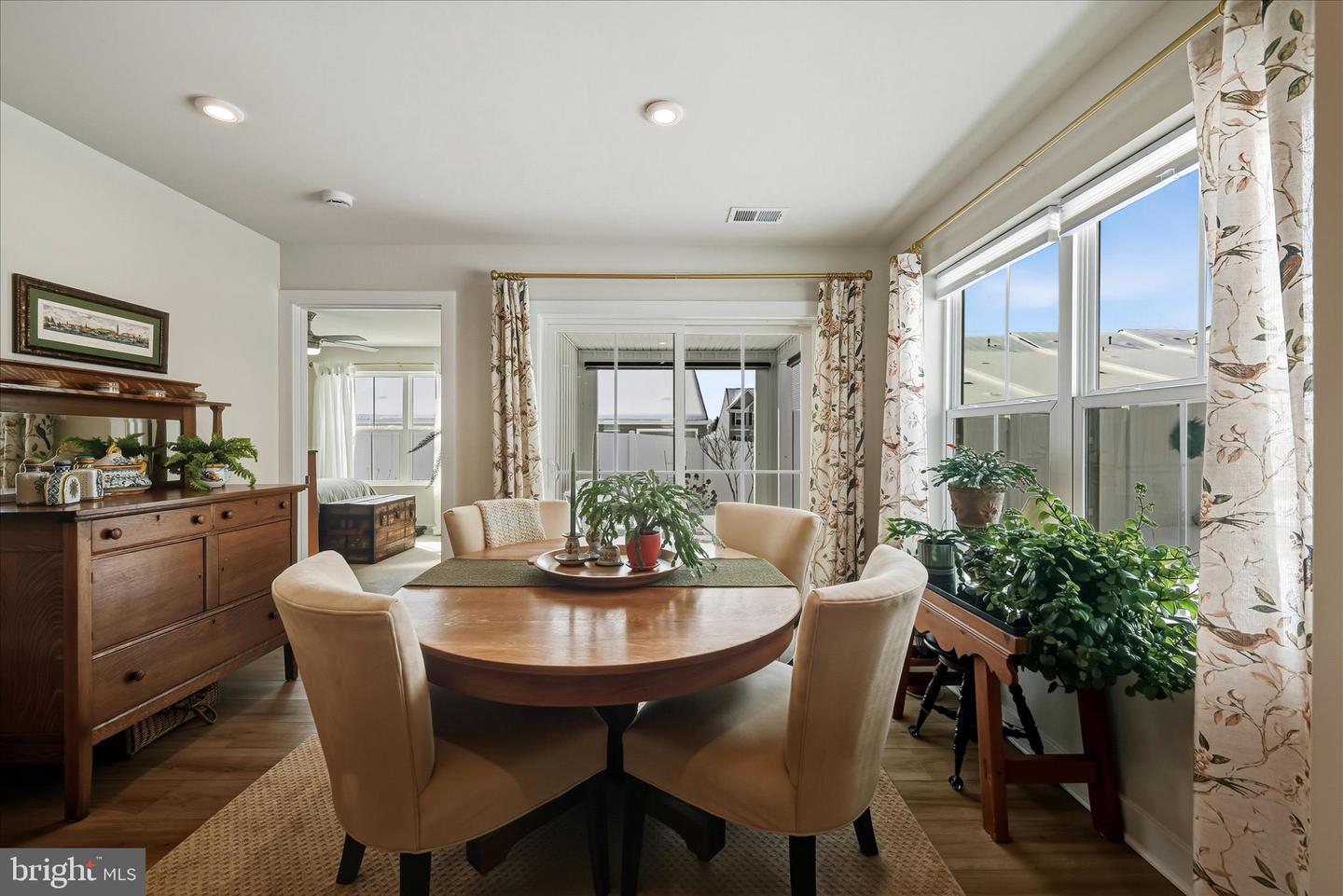 116 MAURY, WINCHESTER, Virginia 22602, 3 Bedrooms Bedrooms, ,2 BathroomsBathrooms,Residential,For sale,116 MAURY,VAFV2039208 MLS # VAFV2039208 116 MAURY, WINCHESTER, Virginia 22602, 3 Bedrooms Bedrooms, ,2 BathroomsBathrooms,Residential,For sale,116 MAURY,VAFV2039208 MLS # VAFV2039208