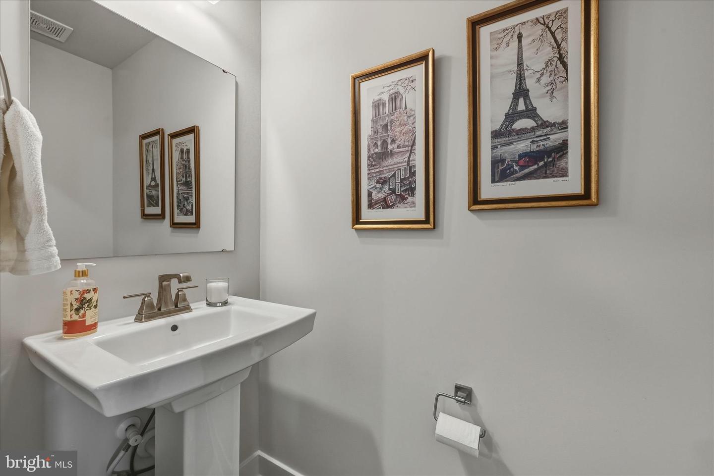 116 MAURY, WINCHESTER, Virginia 22602, 3 Bedrooms Bedrooms, ,2 BathroomsBathrooms,Residential,For sale,116 MAURY,VAFV2039208 MLS # VAFV2039208 116 MAURY, WINCHESTER, Virginia 22602, 3 Bedrooms Bedrooms, ,2 BathroomsBathrooms,Residential,For sale,116 MAURY,VAFV2039208 MLS # VAFV2039208