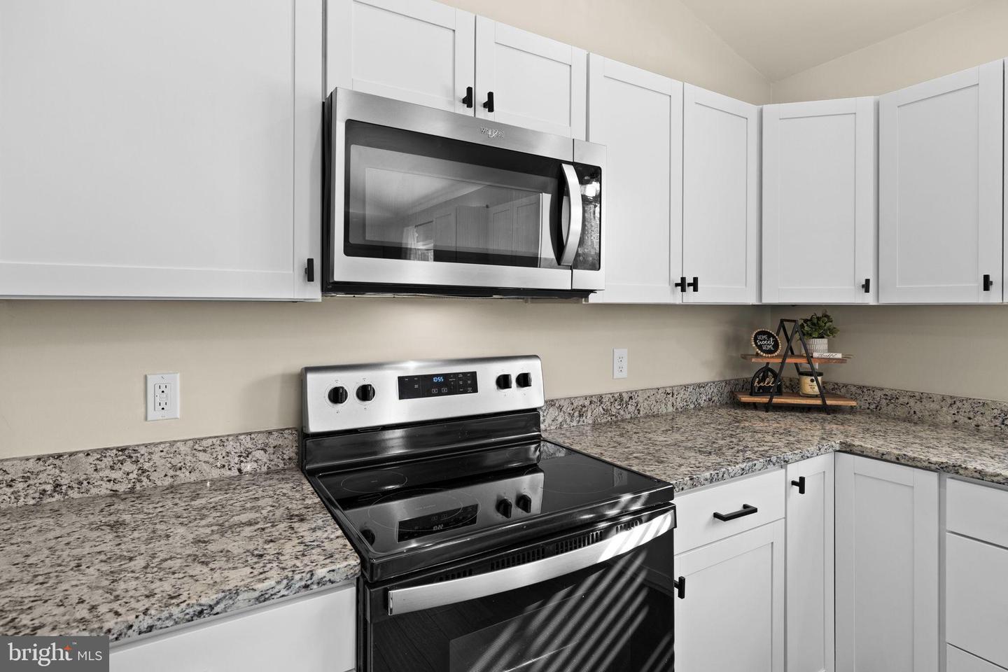 5269 MACEDONIA RD, WOODFORD, Virginia 22580, 3 Bedrooms Bedrooms, 5 Rooms Rooms,2 BathroomsBathrooms,Residential,For sale,5269 MACEDONIA RD,VACV2009434 MLS # VACV2009434