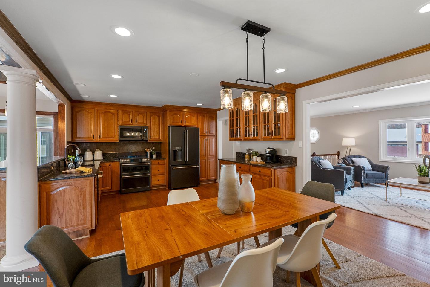 6462 HONEY TREE CT, BURKE, Virginia 22015, 5 Bedrooms Bedrooms, ,3 BathroomsBathrooms,Residential,For sale,6462 HONEY TREE CT,VAFX2287414 MLS # VAFX2287414