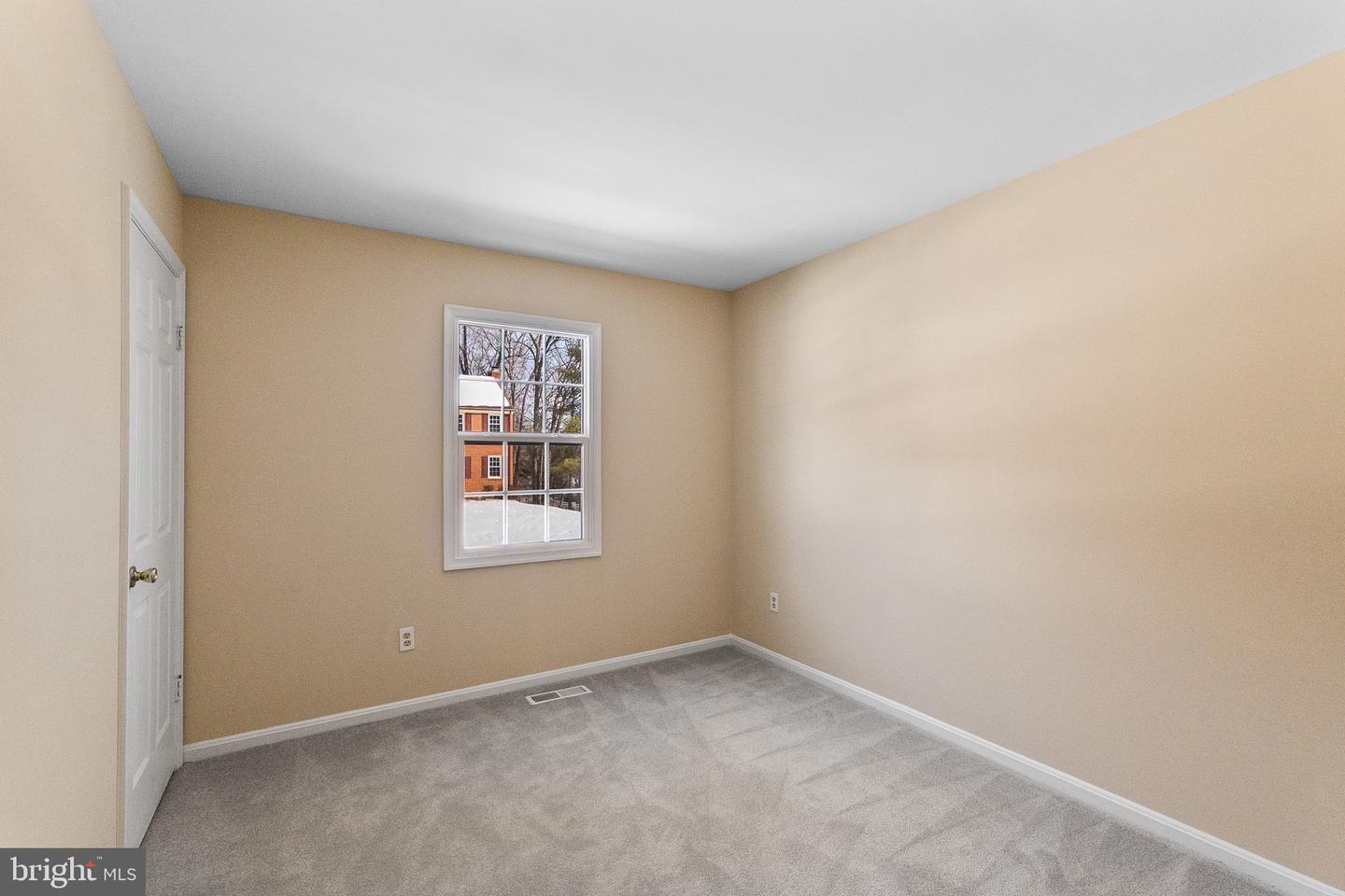 6462 HONEY TREE CT, BURKE, Virginia 22015, 5 Bedrooms Bedrooms, ,3 BathroomsBathrooms,Residential,For sale,6462 HONEY TREE CT,VAFX2287414 MLS # VAFX2287414