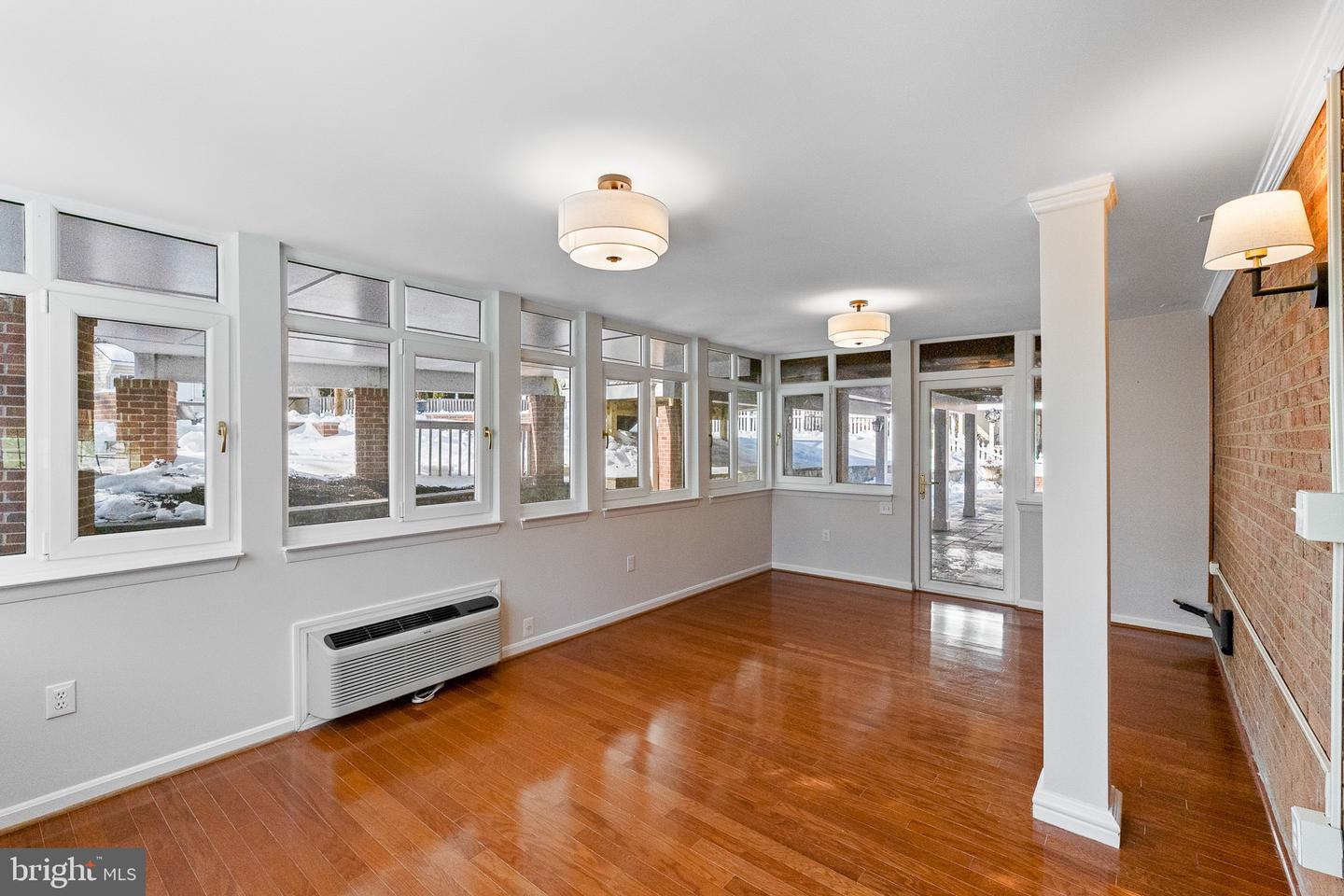 6462 HONEY TREE CT, BURKE, Virginia 22015, 5 Bedrooms Bedrooms, ,3 BathroomsBathrooms,Residential,For sale,6462 HONEY TREE CT,VAFX2287414 MLS # VAFX2287414