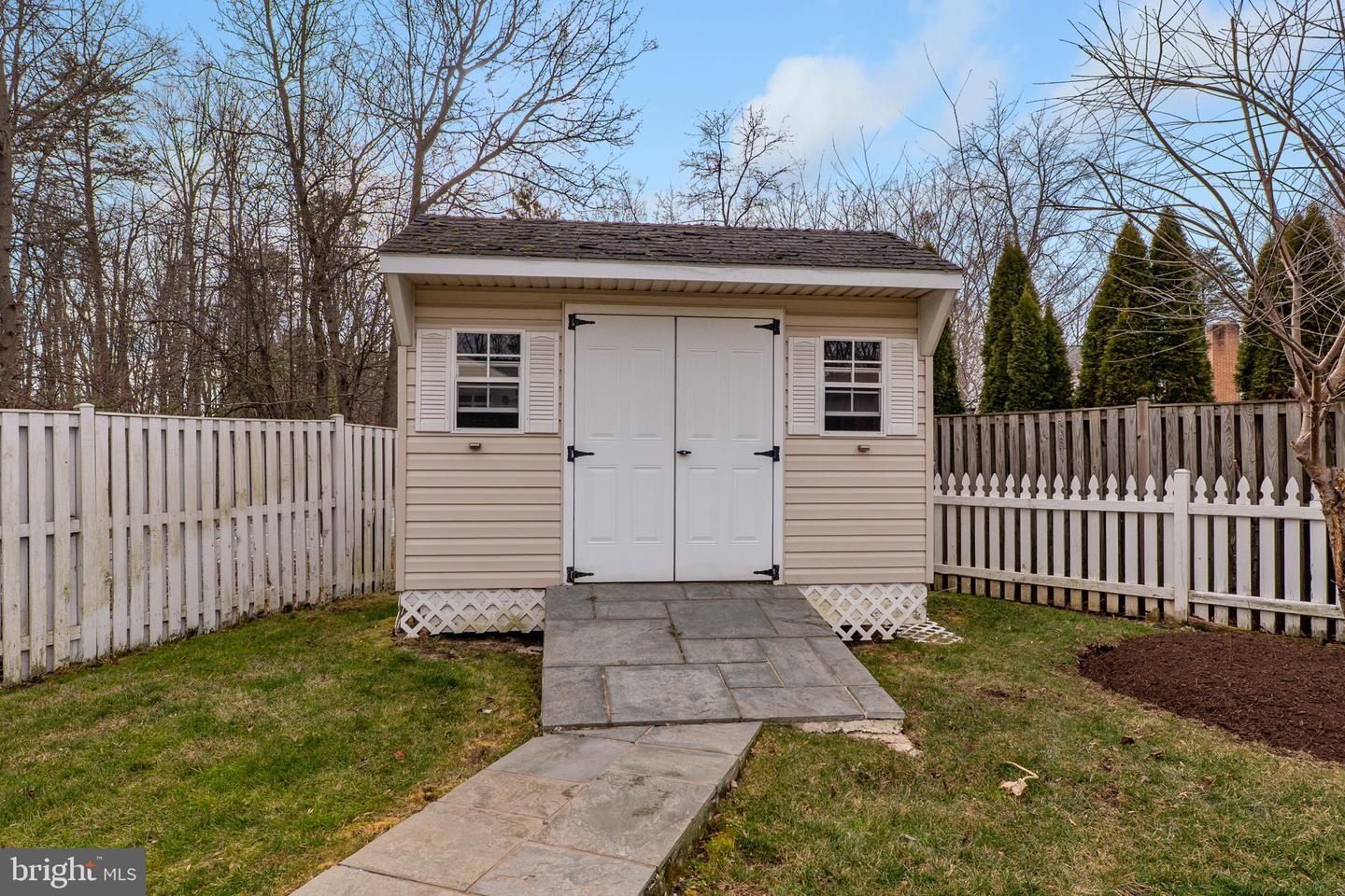 6462 HONEY TREE CT, BURKE, Virginia 22015, 5 Bedrooms Bedrooms, ,3 BathroomsBathrooms,Residential,For sale,6462 HONEY TREE CT,VAFX2287414 MLS # VAFX2287414