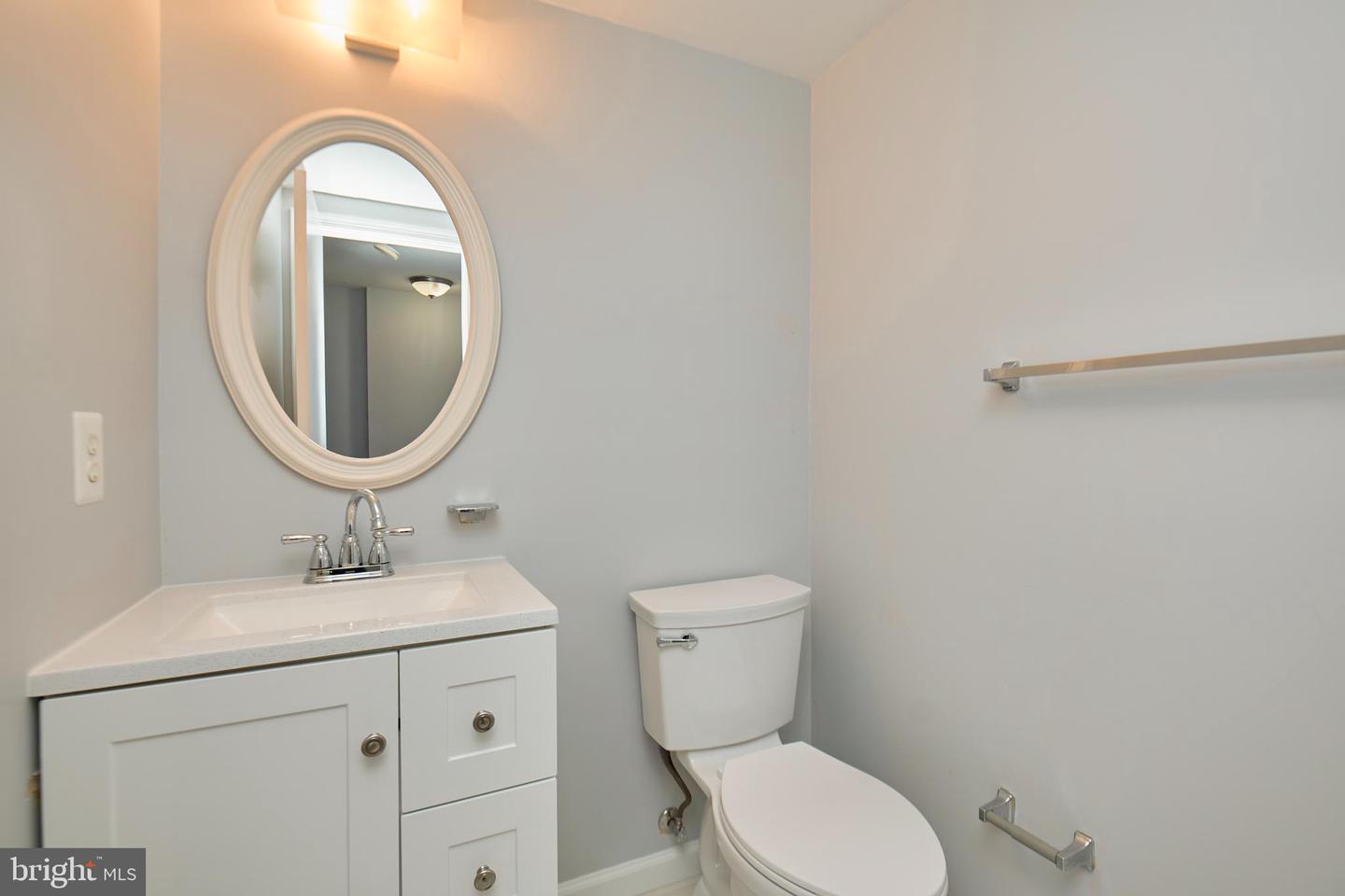 10355 GRANITE CREEK LN, OAKTON, Virginia 22124, 3 Bedrooms Bedrooms, ,2 BathroomsBathrooms,Residential,For sale,10355 GRANITE CREEK LN,VAFX2287418 MLS # VAFX2287418