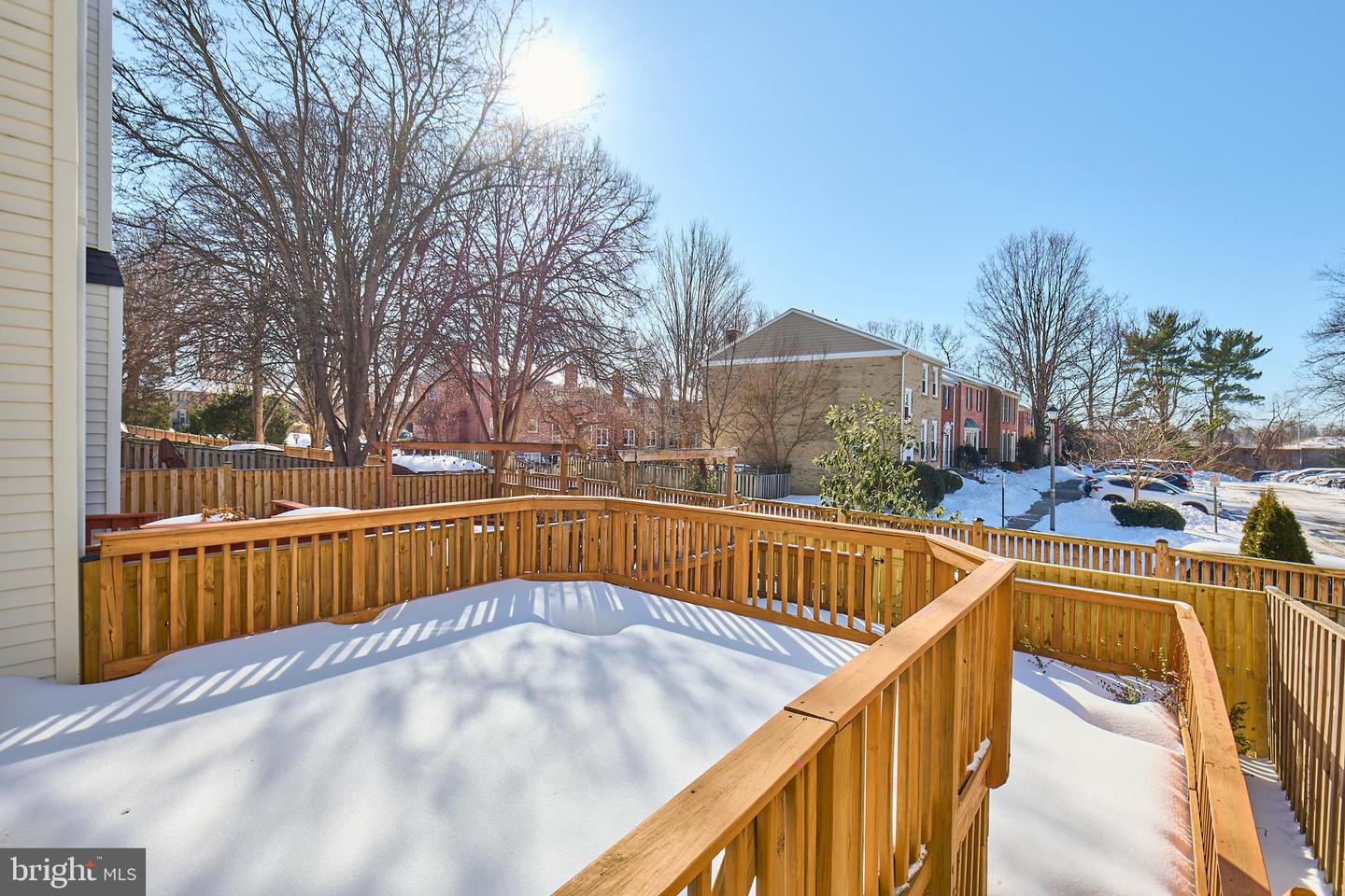 10355 GRANITE CREEK LN, OAKTON, Virginia 22124, 3 Bedrooms Bedrooms, ,2 BathroomsBathrooms,Residential,For sale,10355 GRANITE CREEK LN,VAFX2287418 MLS # VAFX2287418