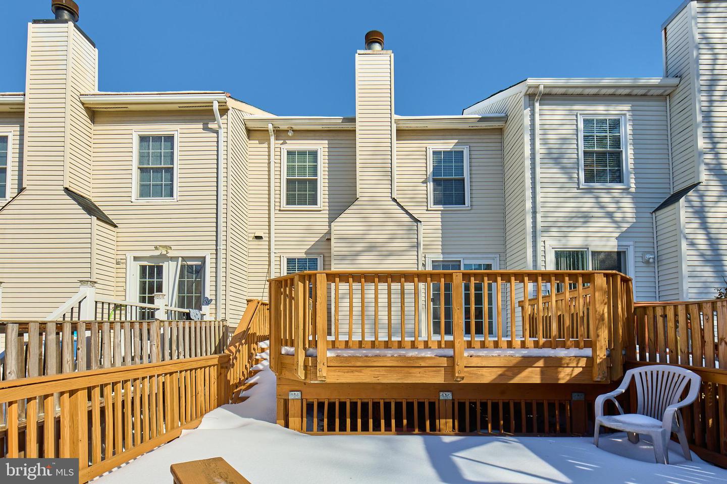 10355 GRANITE CREEK LN, OAKTON, Virginia 22124, 3 Bedrooms Bedrooms, ,2 BathroomsBathrooms,Residential,For sale,10355 GRANITE CREEK LN,VAFX2287418 MLS # VAFX2287418