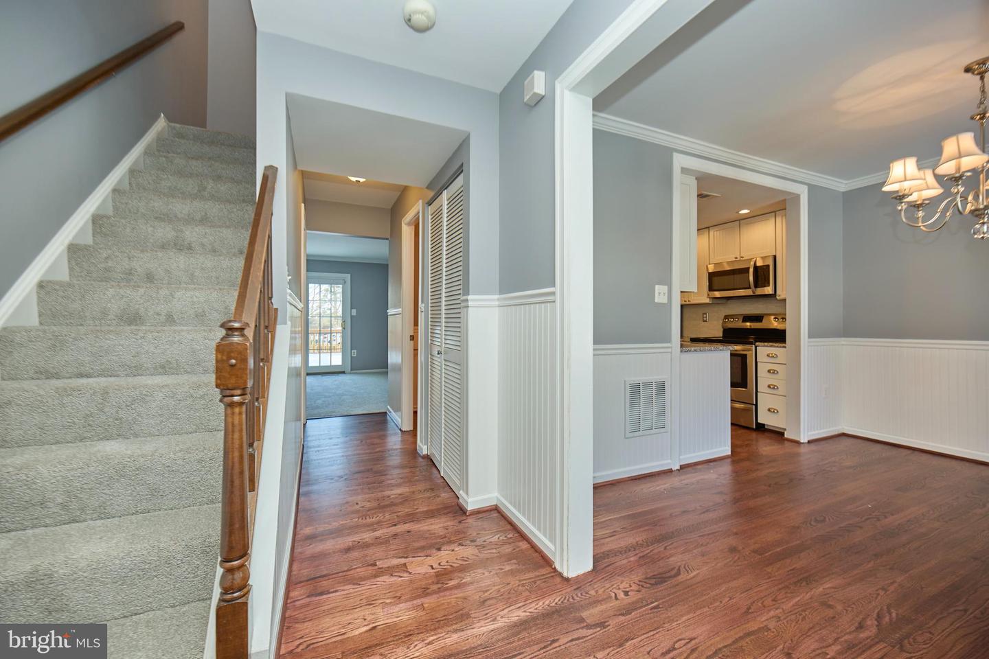 10355 GRANITE CREEK LN, OAKTON, Virginia 22124, 3 Bedrooms Bedrooms, ,2 BathroomsBathrooms,Residential,For sale,10355 GRANITE CREEK LN,VAFX2287418 MLS # VAFX2287418