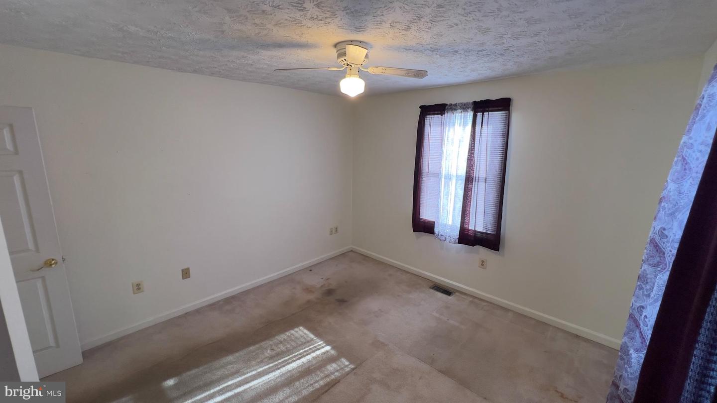 17748 POSSUM POINT RD, DUMFRIES, Virginia 22026, 2 Bedrooms Bedrooms, ,1 BathroomBathrooms,Residential,For sale,17748 POSSUM POINT RD,VAPW2111172 MLS # VAPW2111172