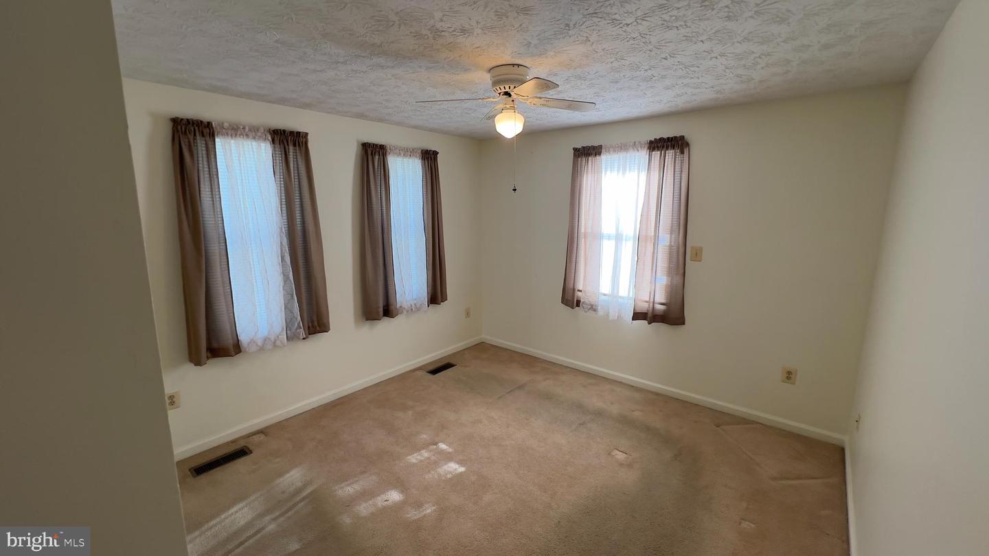 17748 POSSUM POINT RD, DUMFRIES, Virginia 22026, 2 Bedrooms Bedrooms, ,1 BathroomBathrooms,Residential,For sale,17748 POSSUM POINT RD,VAPW2111172 MLS # VAPW2111172