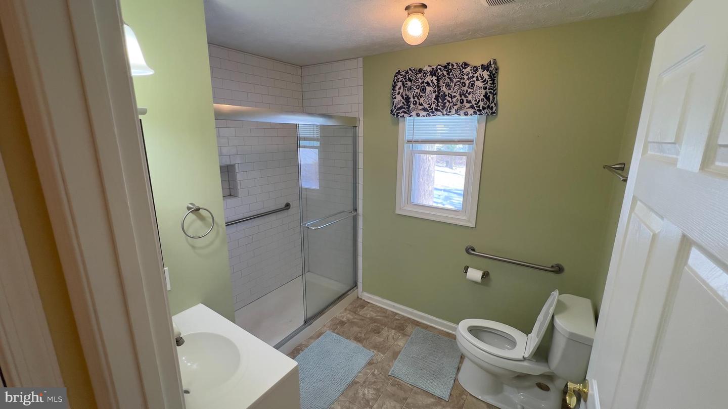 17748 POSSUM POINT RD, DUMFRIES, Virginia 22026, 2 Bedrooms Bedrooms, ,1 BathroomBathrooms,Residential,For sale,17748 POSSUM POINT RD,VAPW2111172 MLS # VAPW2111172