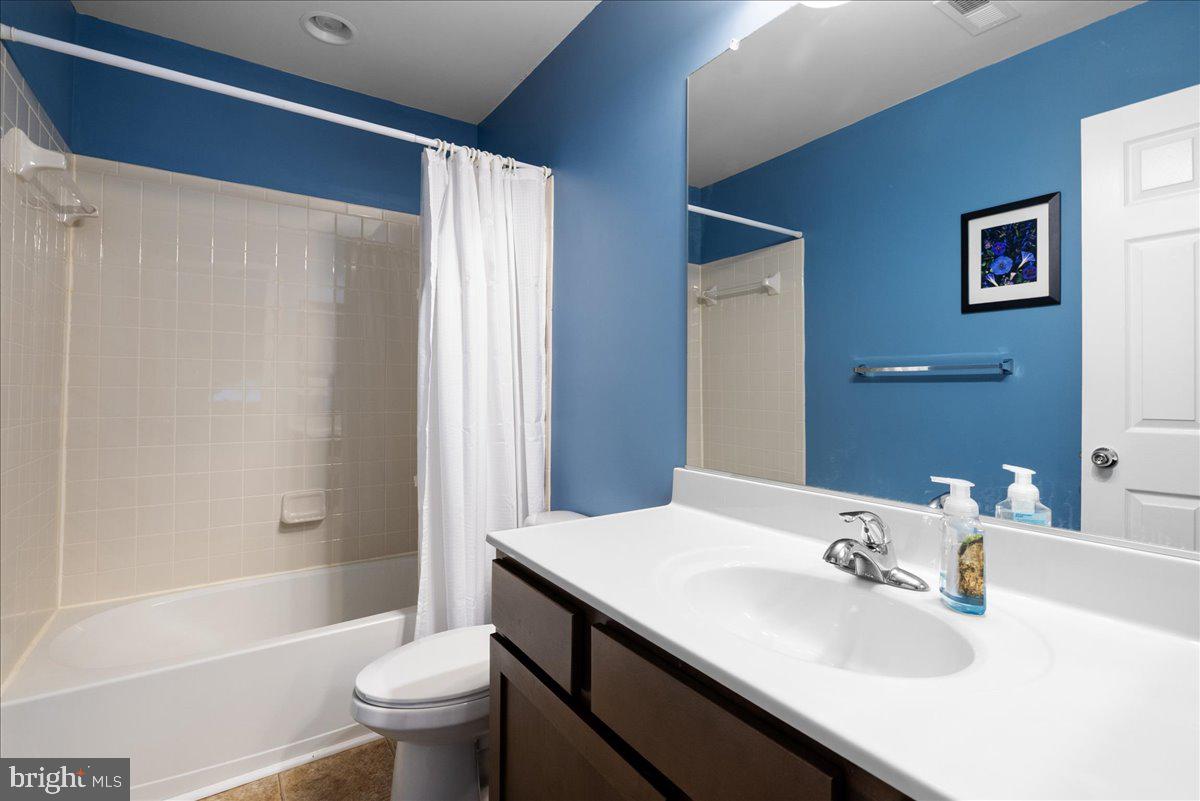 218 CENTENNIAL DR, STEPHENSON, Virginia 22656, 3 Bedrooms Bedrooms, ,3 BathroomsBathrooms,Residential,For sale,218 CENTENNIAL DR,VAFV2039210 MLS # VAFV2039210 218 CENTENNIAL DR, STEPHENSON, Virginia 22656, 3 Bedrooms Bedrooms, ,3 BathroomsBathrooms,Residential,For sale,218 CENTENNIAL DR,VAFV2039210 MLS # VAFV2039210