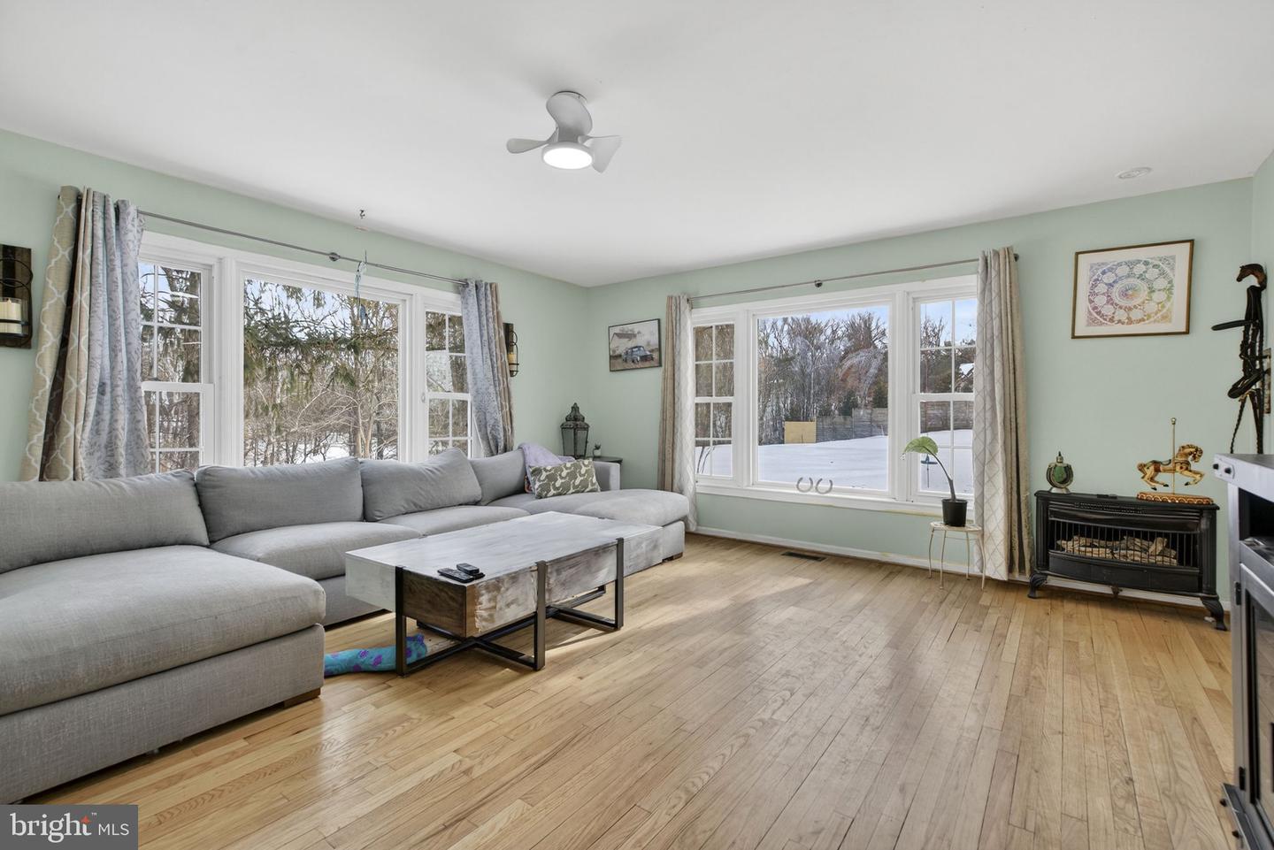 8487 BOTHA RD, WARRENTON, Virginia 20186, 3 Bedrooms Bedrooms, ,2 BathroomsBathrooms,Residential,For sale,8487 BOTHA RD,VAFQ2020282 MLS # VAFQ2020282 8487 BOTHA RD, WARRENTON, Virginia 20186, 3 Bedrooms Bedrooms, ,2 BathroomsBathrooms,Residential,For sale,8487 BOTHA RD,VAFQ2020282 MLS # VAFQ2020282