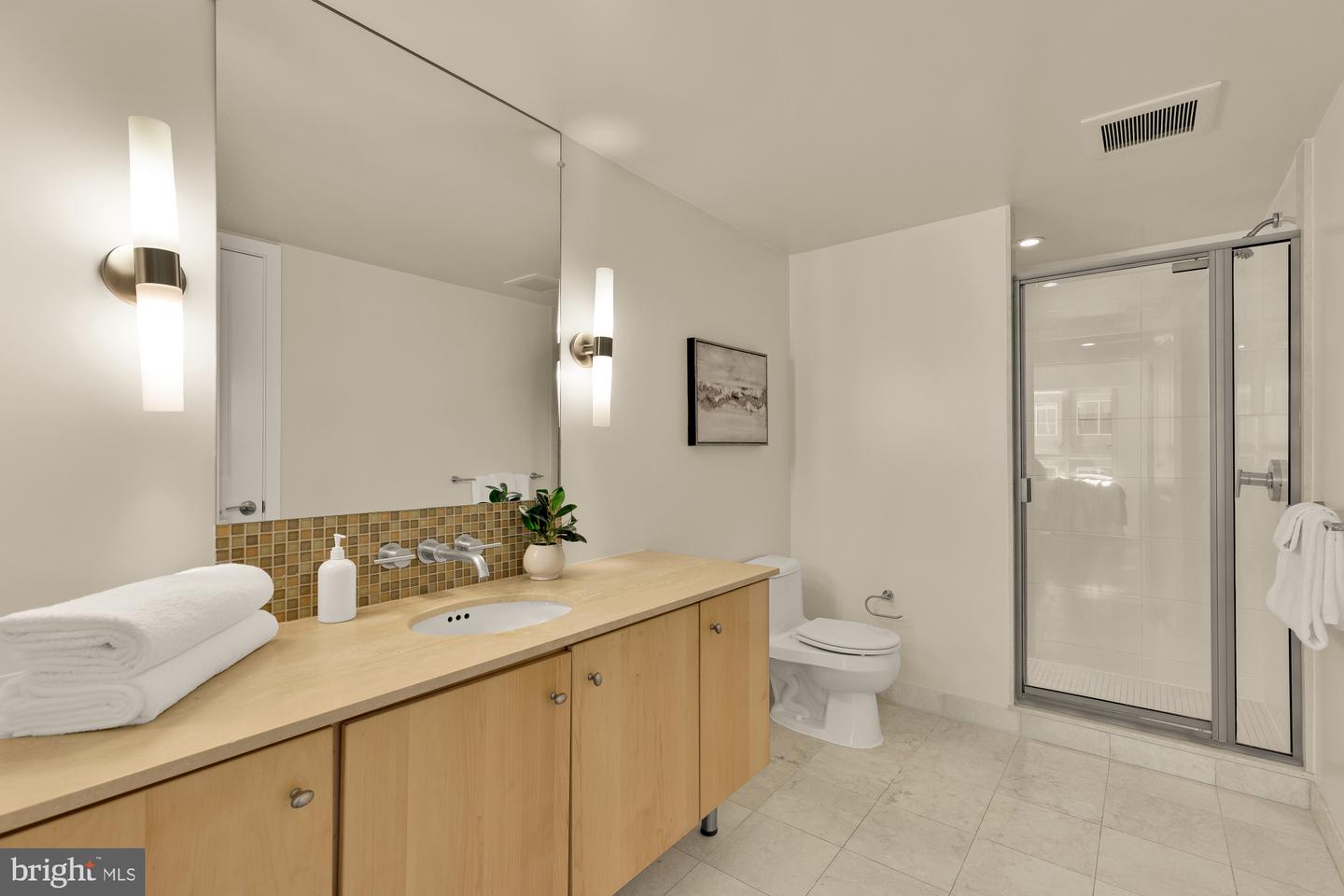 1025 1ST ST SE #510, WASHINGTON, District Of Columbia 20003, 2 Bedrooms Bedrooms, ,2 BathroomsBathrooms,Residential,For sale,1025 1ST ST SE #510,DCDC2243176 MLS # DCDC2243176