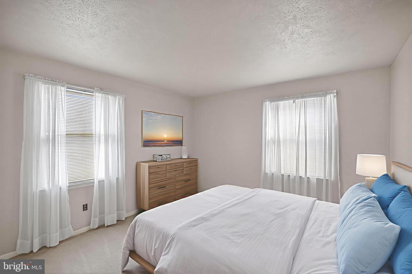 4807 EXECUTIVE DR, GAINESVILLE, Virginia 20155, 4 Bedrooms Bedrooms, ,3 BathroomsBathrooms,Residential,For sale,4807 EXECUTIVE DR,VAPW2111232 MLS # VAPW2111232