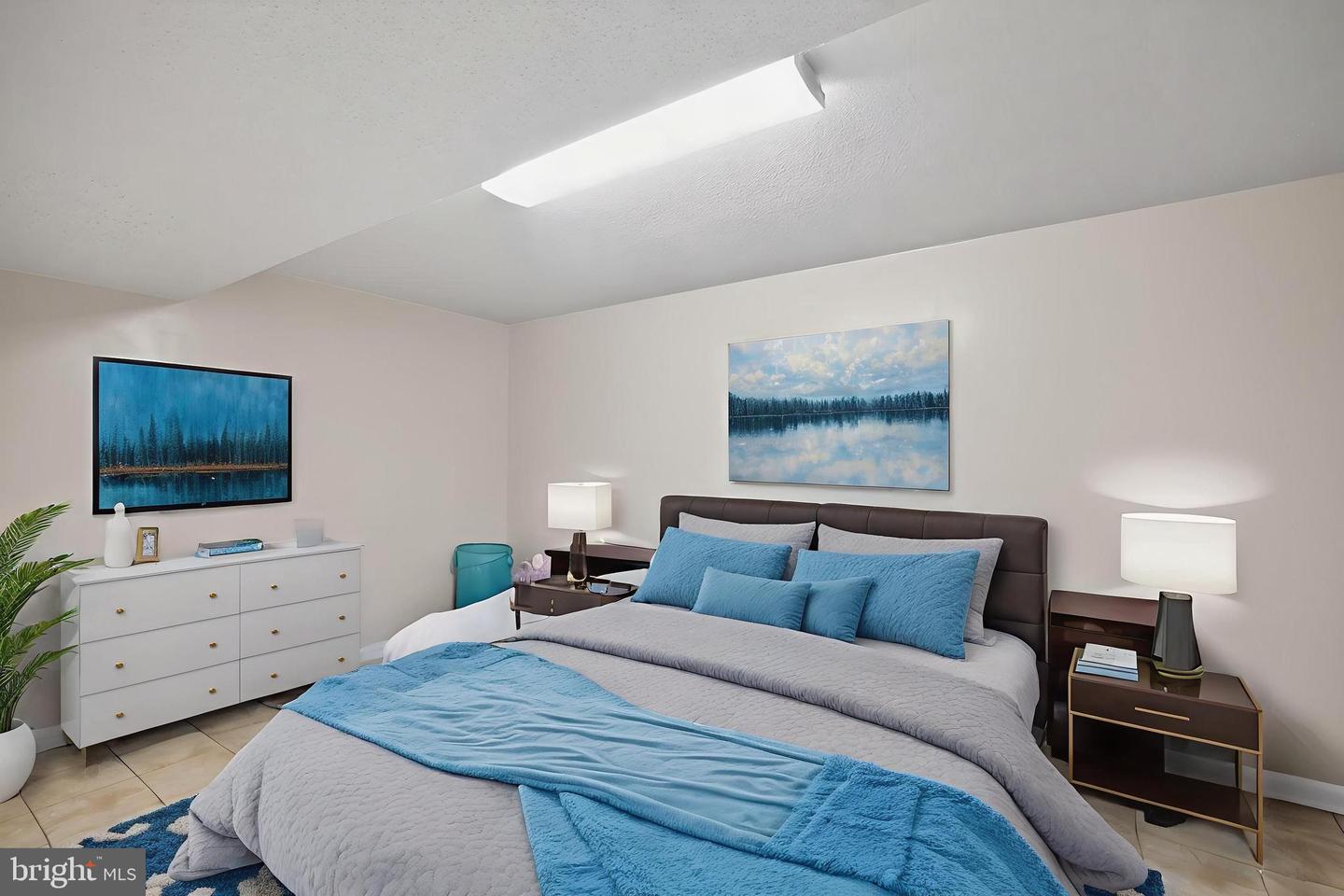 4807 EXECUTIVE DR, GAINESVILLE, Virginia 20155, 4 Bedrooms Bedrooms, ,3 BathroomsBathrooms,Residential,For sale,4807 EXECUTIVE DR,VAPW2111232 MLS # VAPW2111232