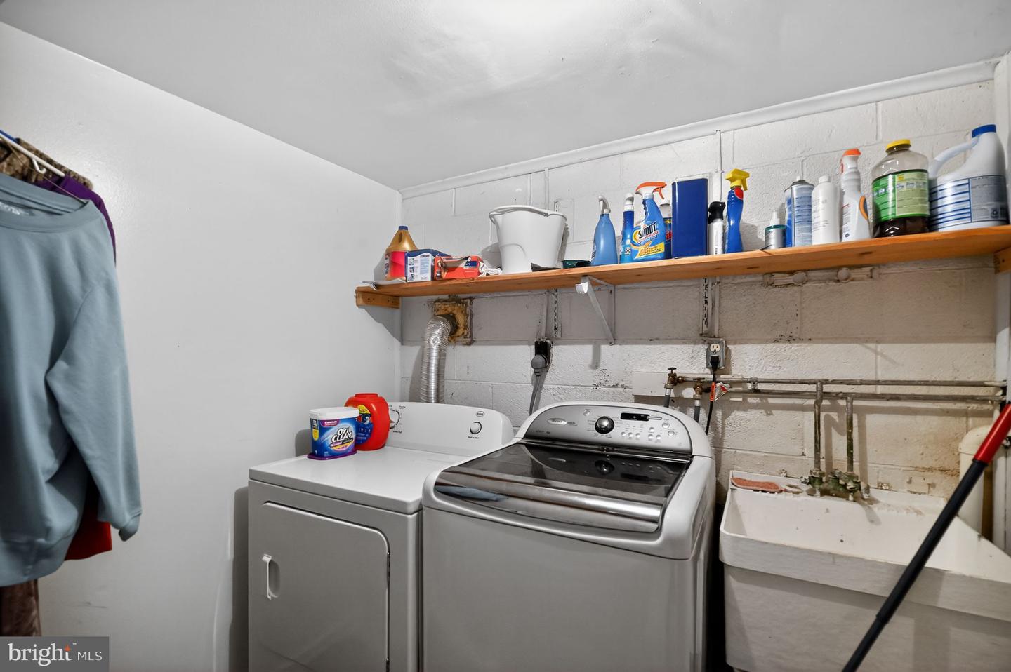 4807 EXECUTIVE DR, GAINESVILLE, Virginia 20155, 4 Bedrooms Bedrooms, ,3 BathroomsBathrooms,Residential,For sale,4807 EXECUTIVE DR,VAPW2111232 MLS # VAPW2111232