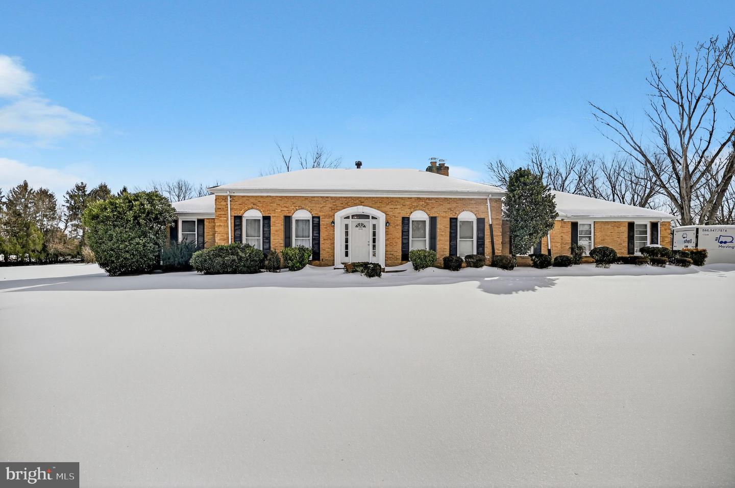 4807 EXECUTIVE DR, GAINESVILLE, Virginia 20155, 4 Bedrooms Bedrooms, ,3 BathroomsBathrooms,Residential,For sale,4807 EXECUTIVE DR,VAPW2111232 MLS # VAPW2111232