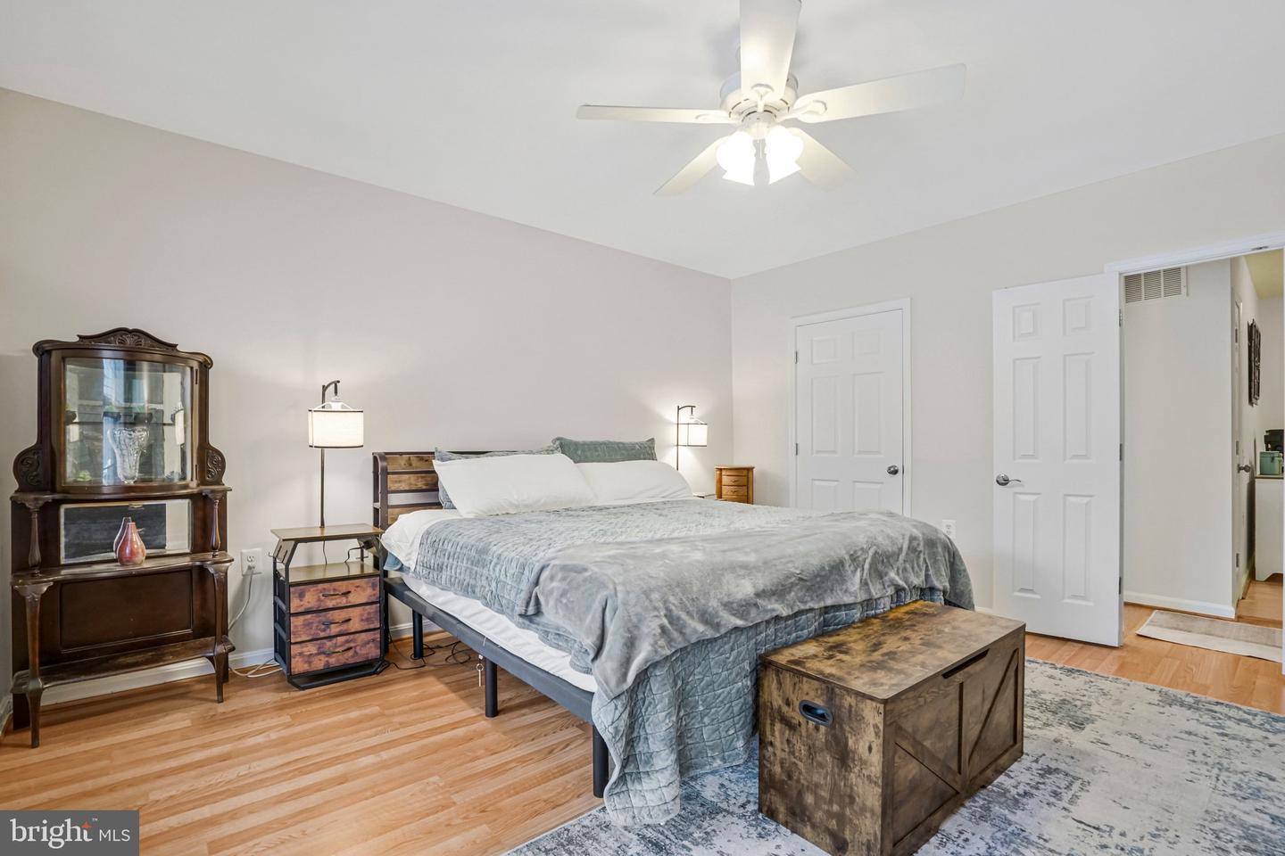 5950 KIMBERLY ANNE WAY #101, ALEXANDRIA, Virginia 22310, 1 Bedroom Bedrooms, ,1 BathroomBathrooms,Residential,For sale,5950 KIMBERLY ANNE WAY #101,VAFX2287522 MLS # VAFX2287522 5950 KIMBERLY ANNE WAY #101, ALEXANDRIA, Virginia 22310, 1 Bedroom Bedrooms, ,1 BathroomBathrooms,Residential,For sale,5950 KIMBERLY ANNE WAY #101,VAFX2287522 MLS # VAFX2287522